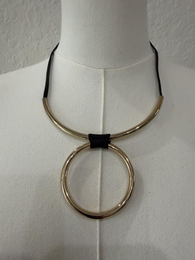 Modern Gold Circle Pendant Necklace-TD147