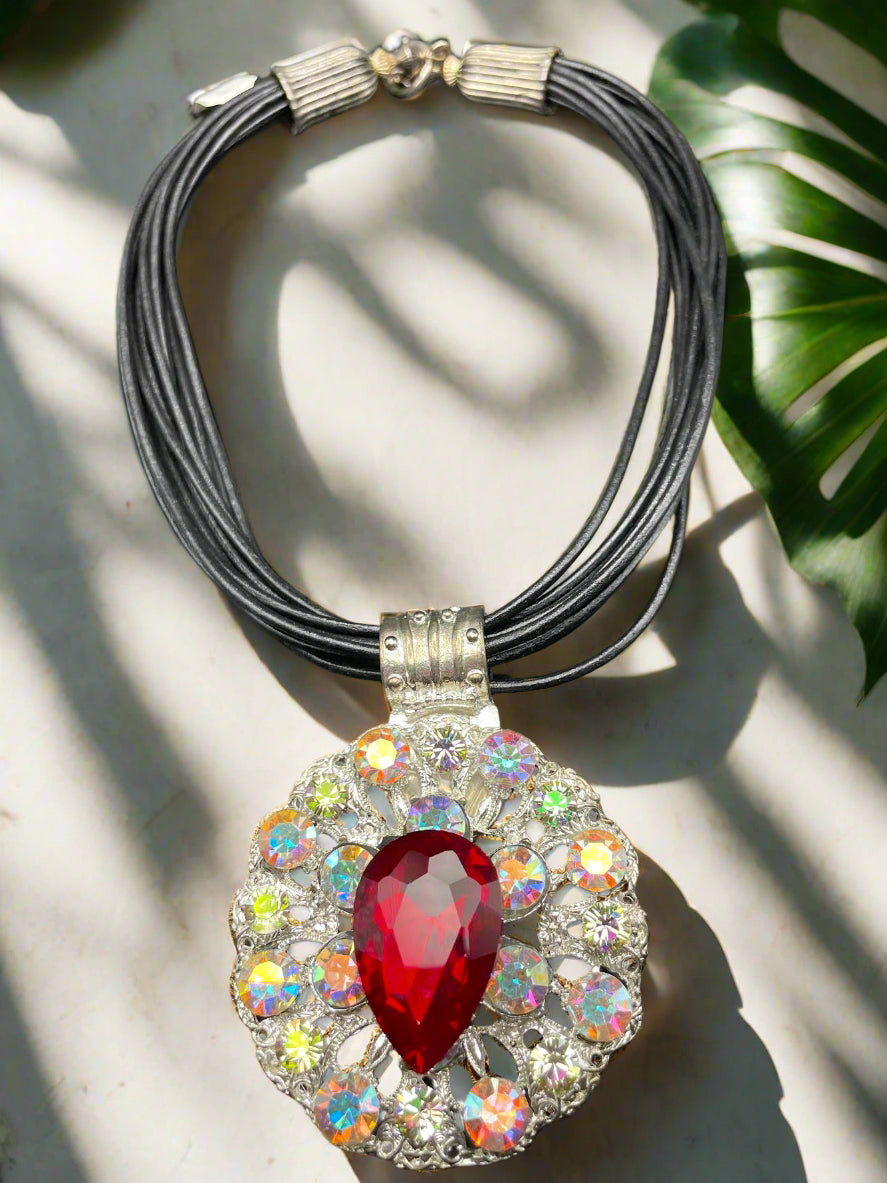 Artist Vintage Red Stone Necklace NKL-1991