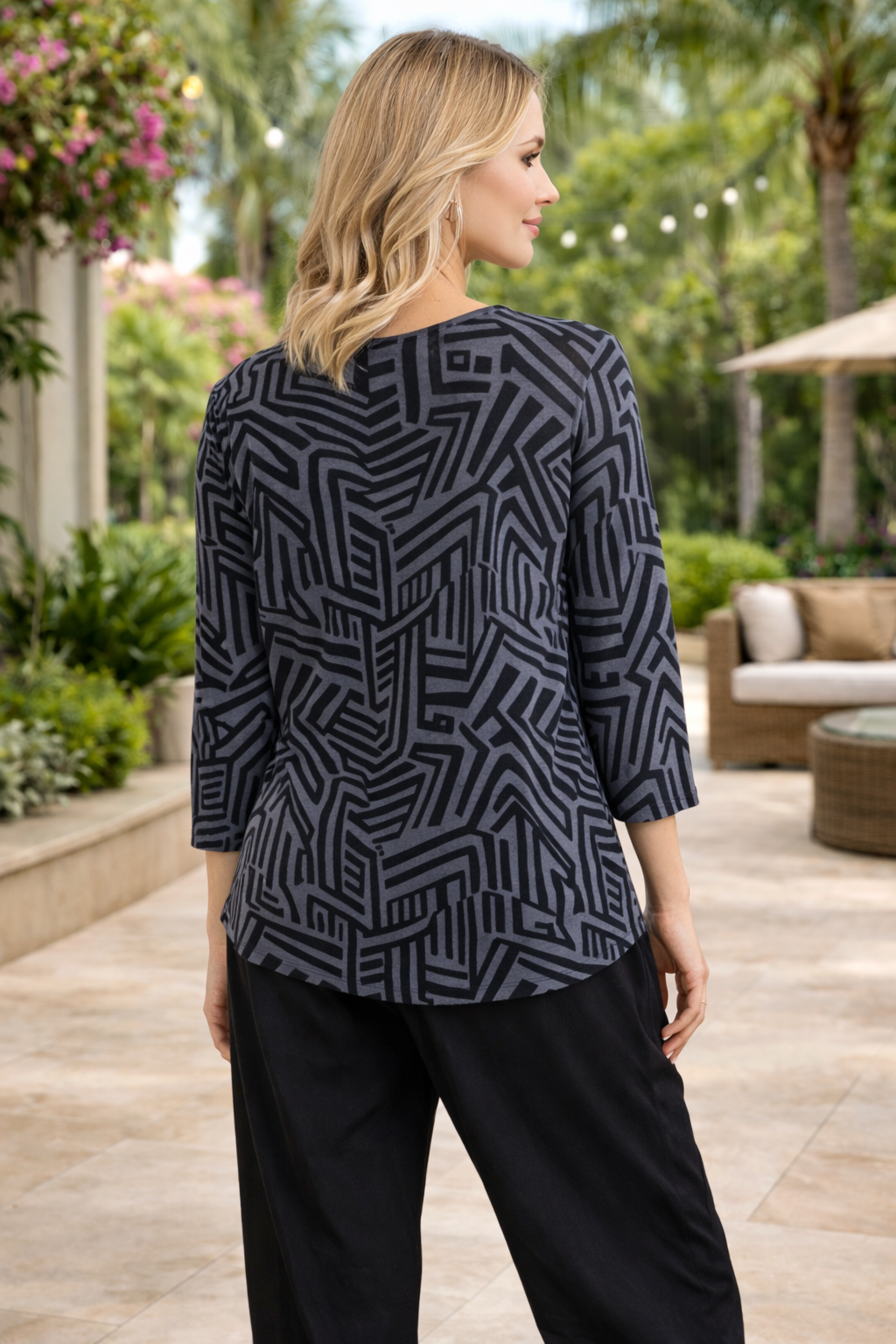 By JJ Abstract Geo Print Top-CD403P