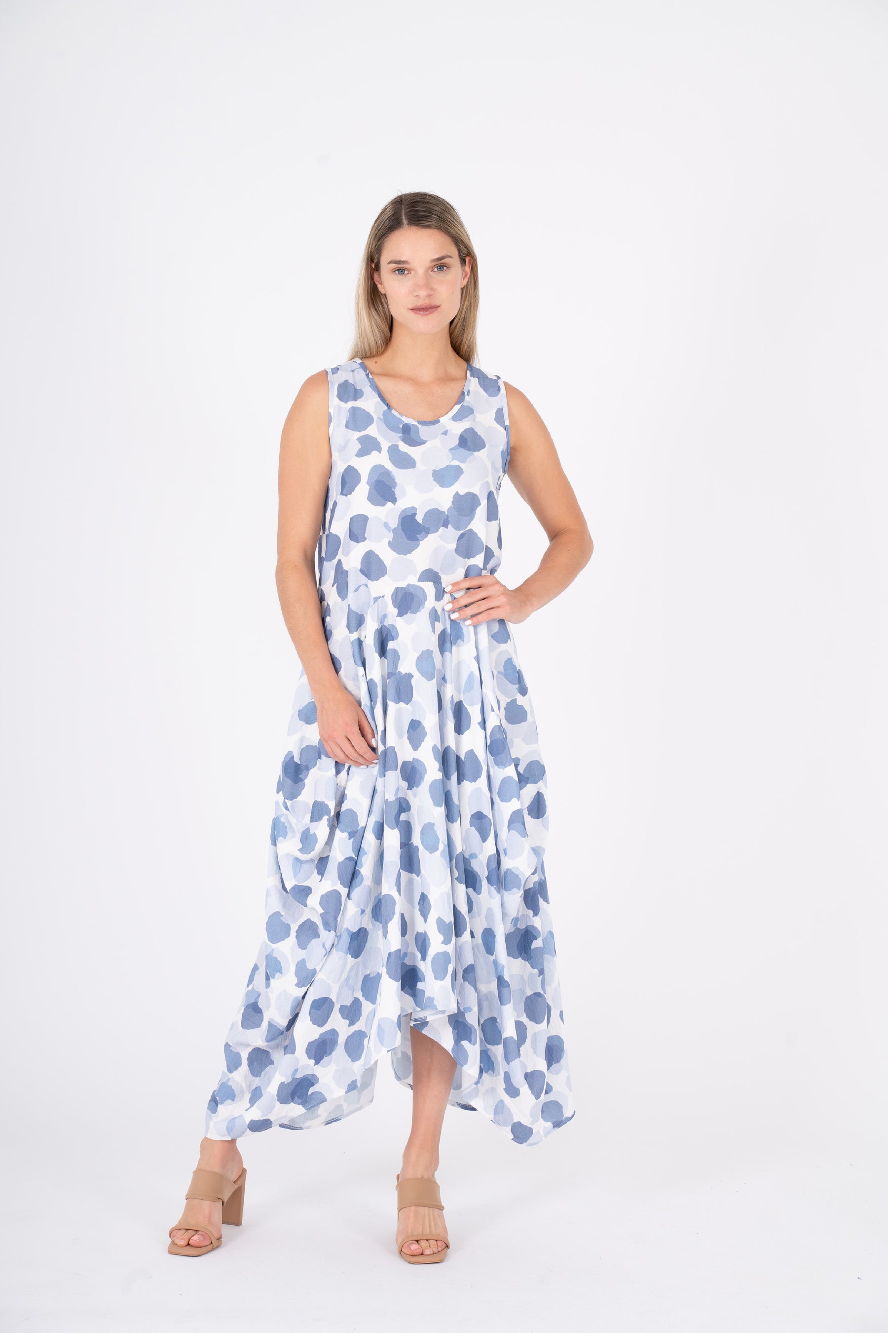 Made in Italy-Sleeveless Dress-19-1098U