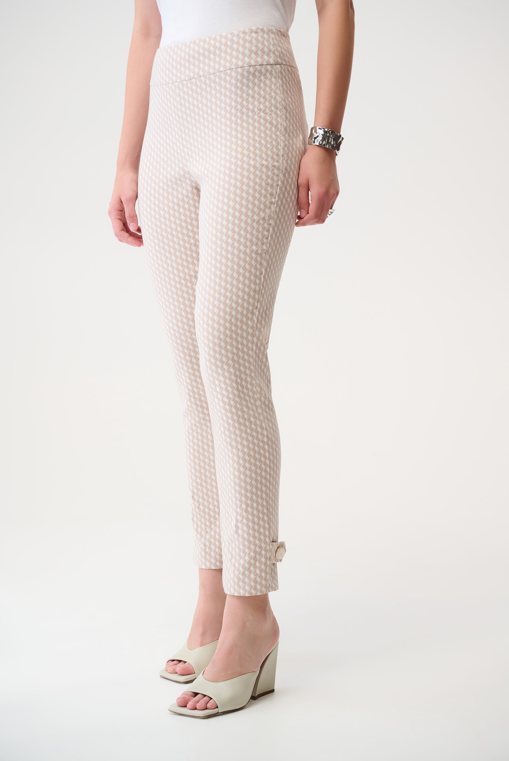Geometric Jacquard Pull-On Slim Fit Pants
