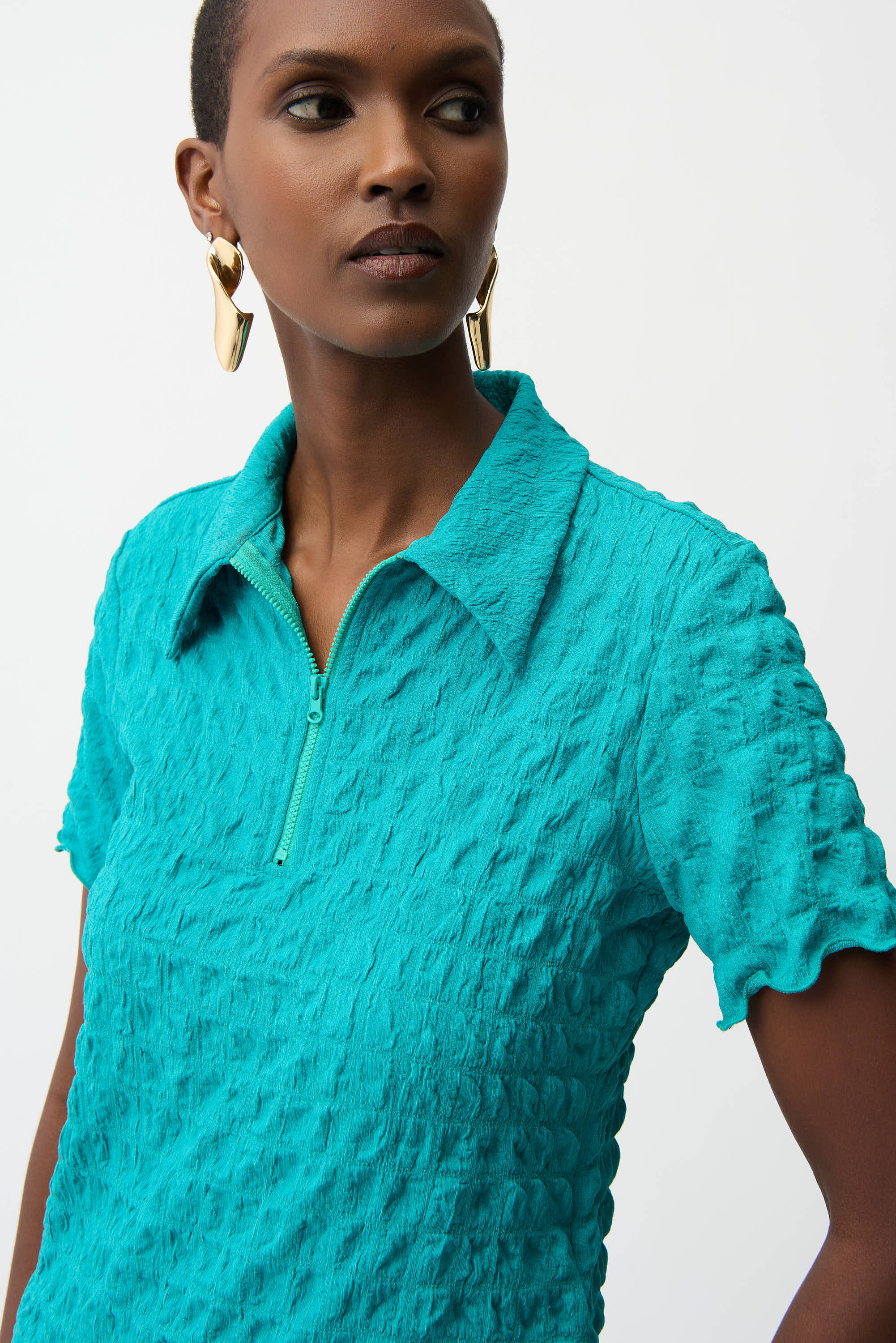 Textured Knit Fitted Top With Zipped Neckline