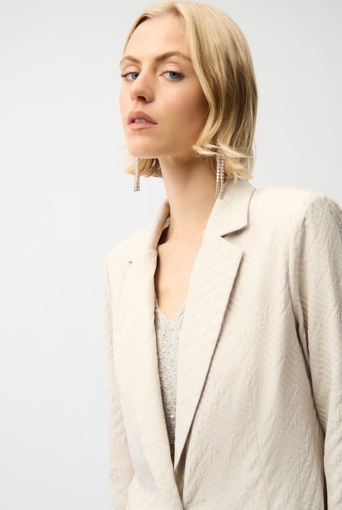 Joseph Ribkoff Geometric Textured Jacquard Straight Blazer With Notched Collar-261196, view 4