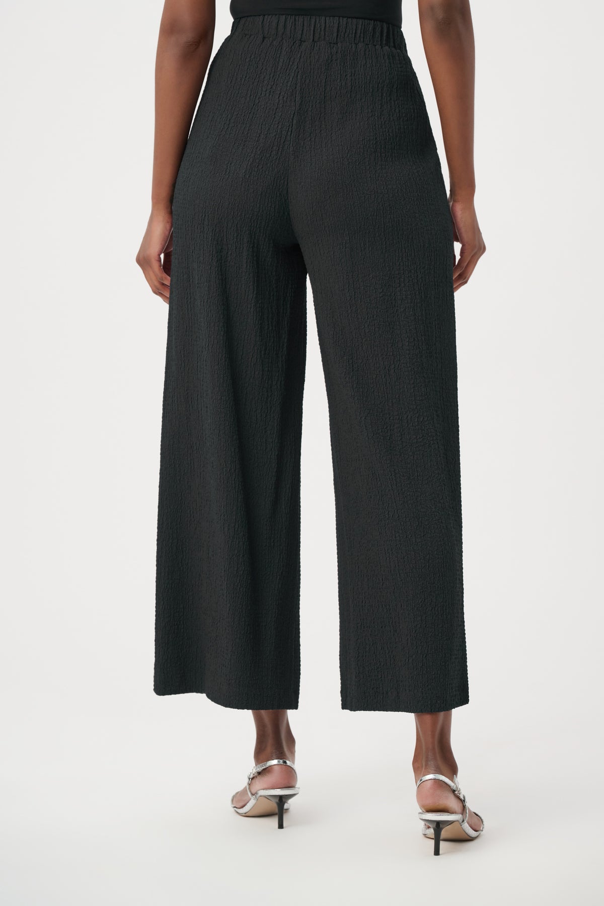 Joseph Ribkoff Seersucker Pull-On Crop Pants With Front Pockets-261197, Black