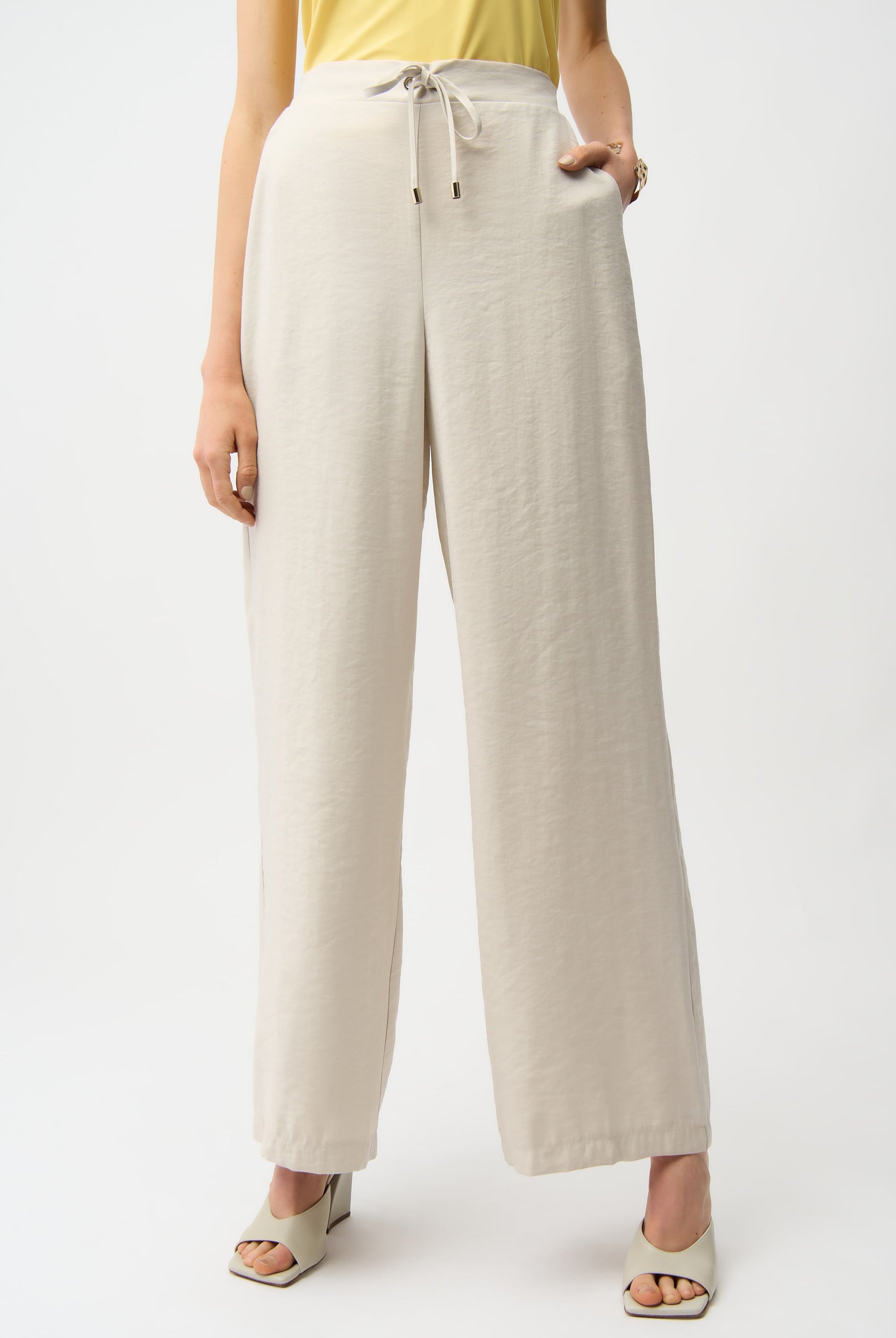 Recycled Textured Woven Wide Leg Pull-On Pants