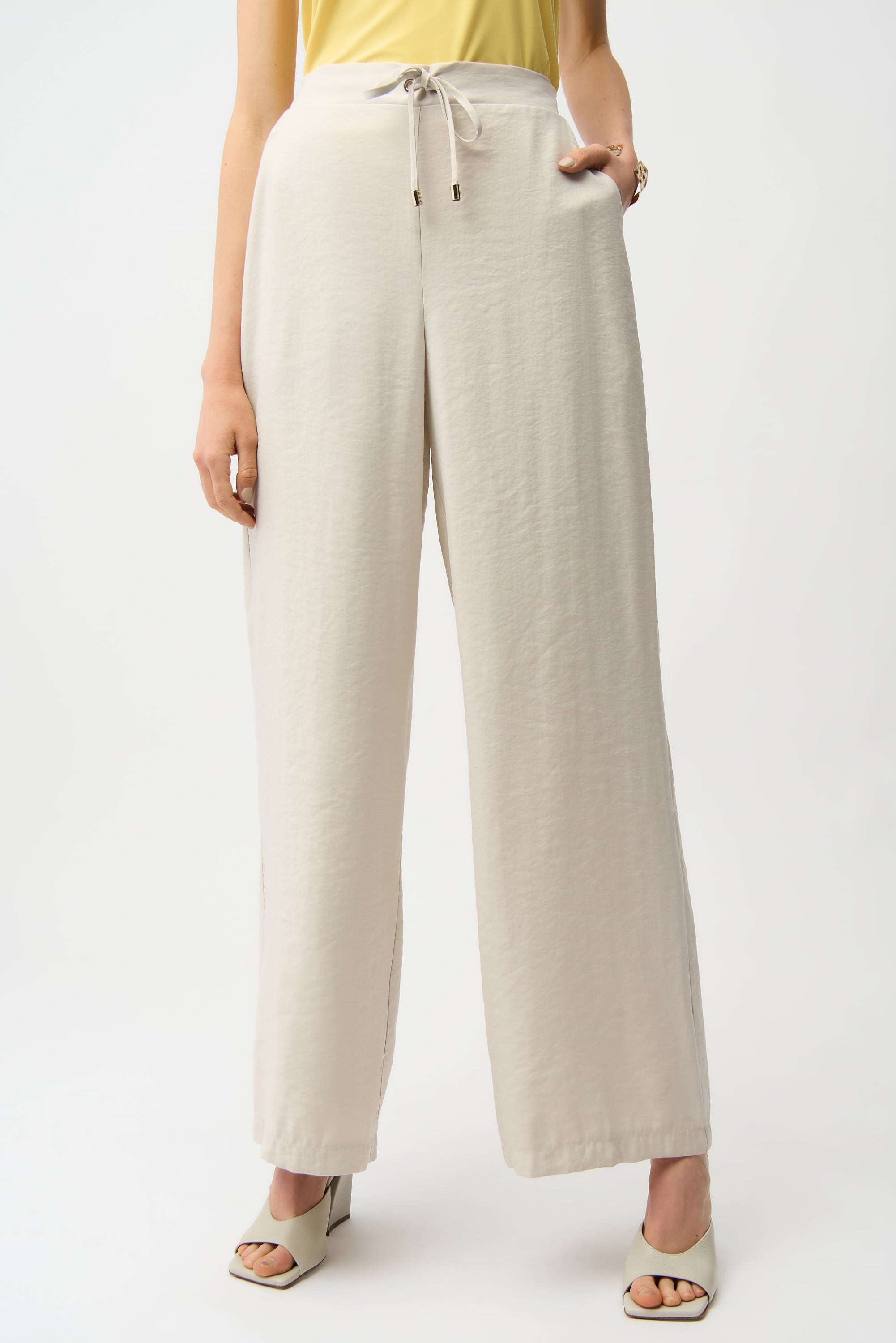 Recycled Textured Woven Wide Leg Pull-On Pants