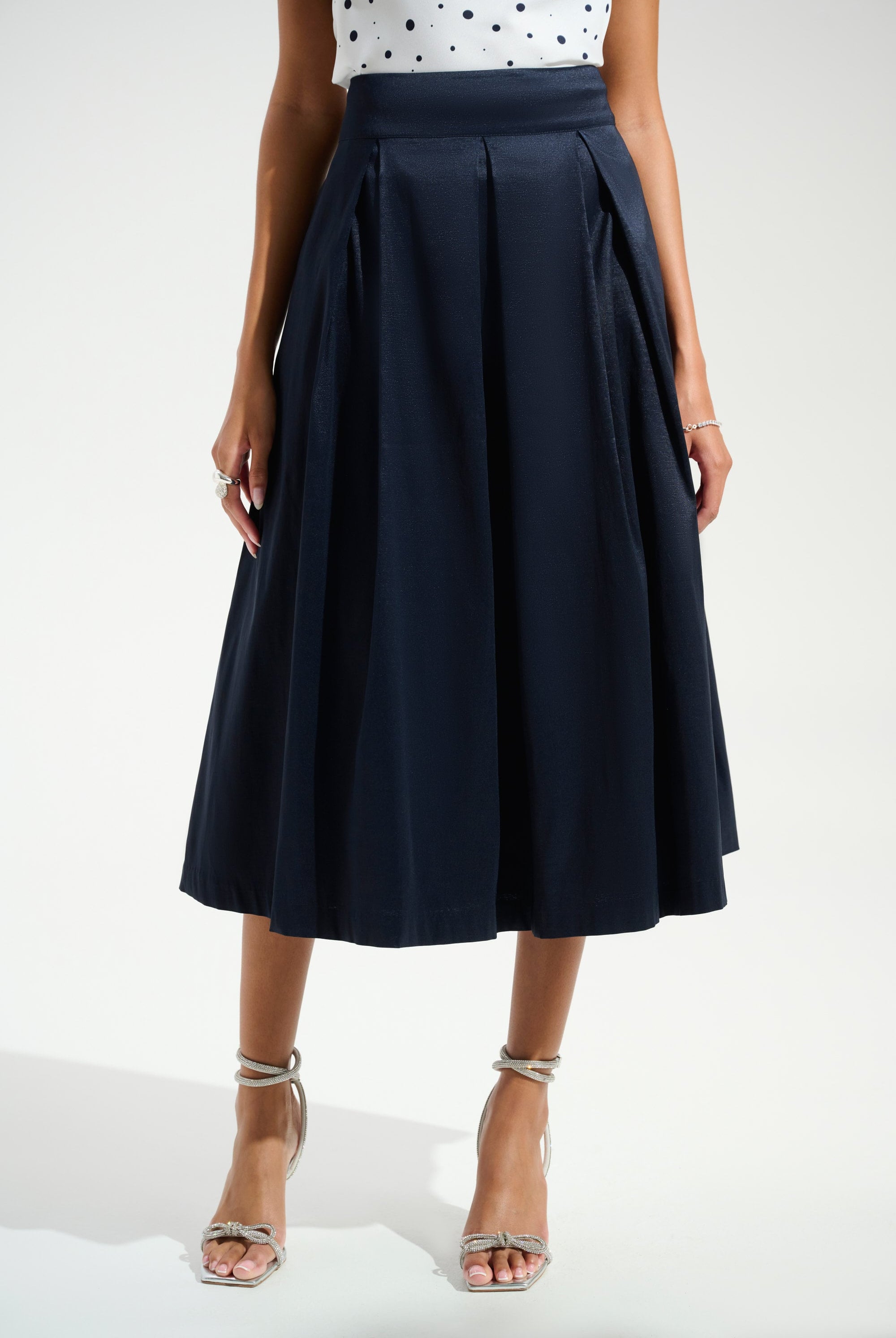 Signature | |Stretch Taffeta Flared Skirt With Box Pleats