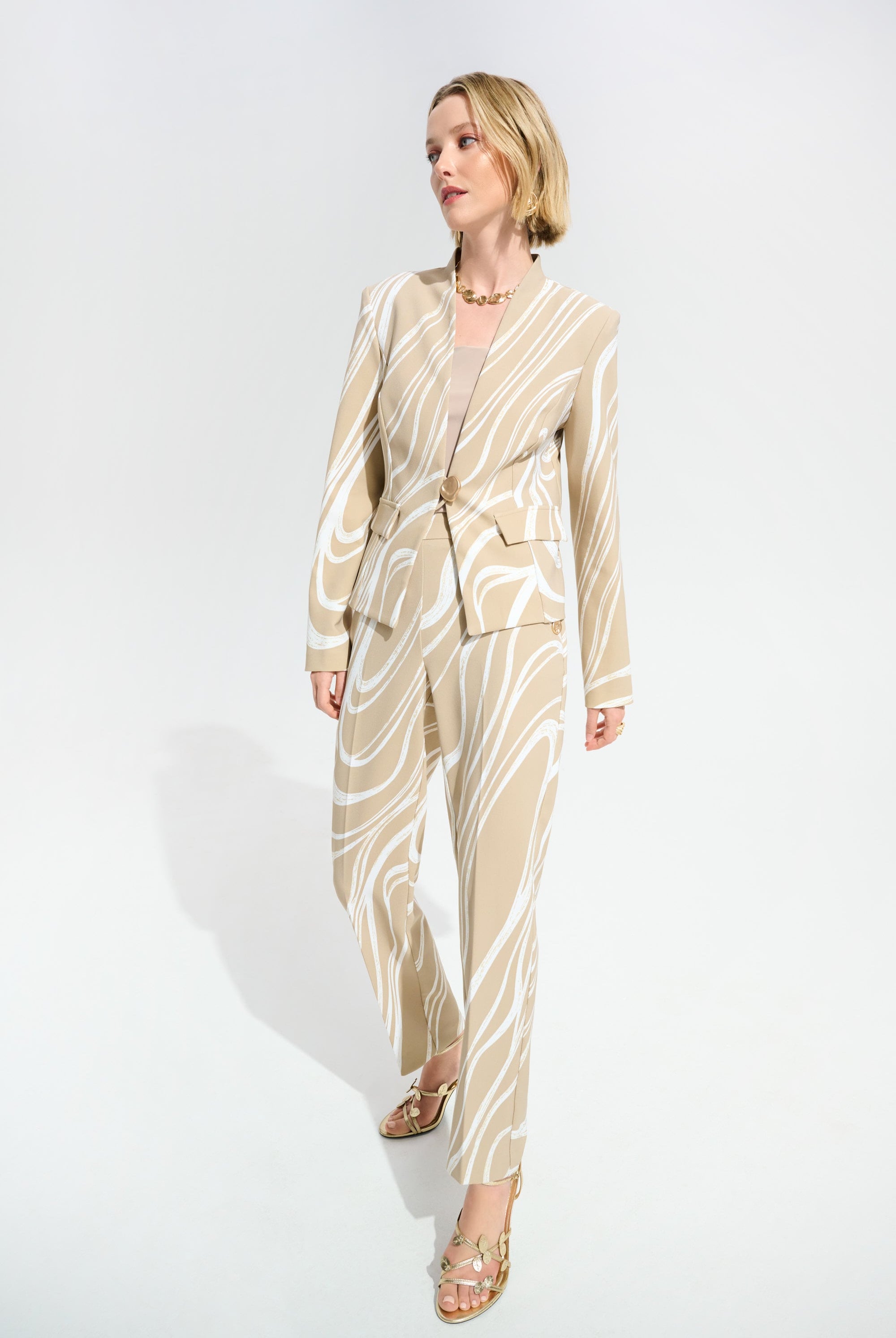 Signature | Lux Twill Foiled Abstract Print Fitted Jacket With Statement Button