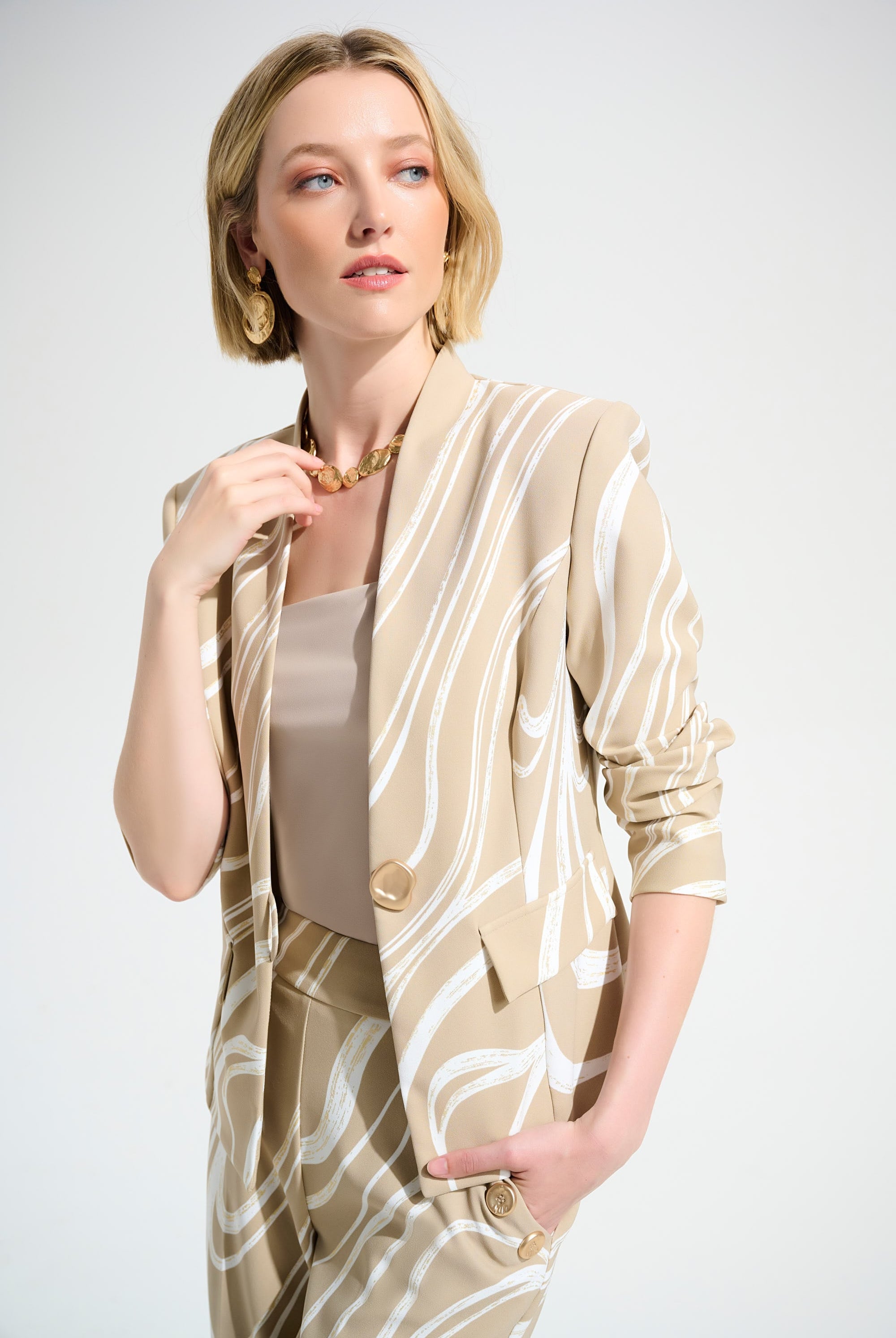 Signature | Lux Twill Foiled Abstract Print Fitted Jacket With Statement Button
