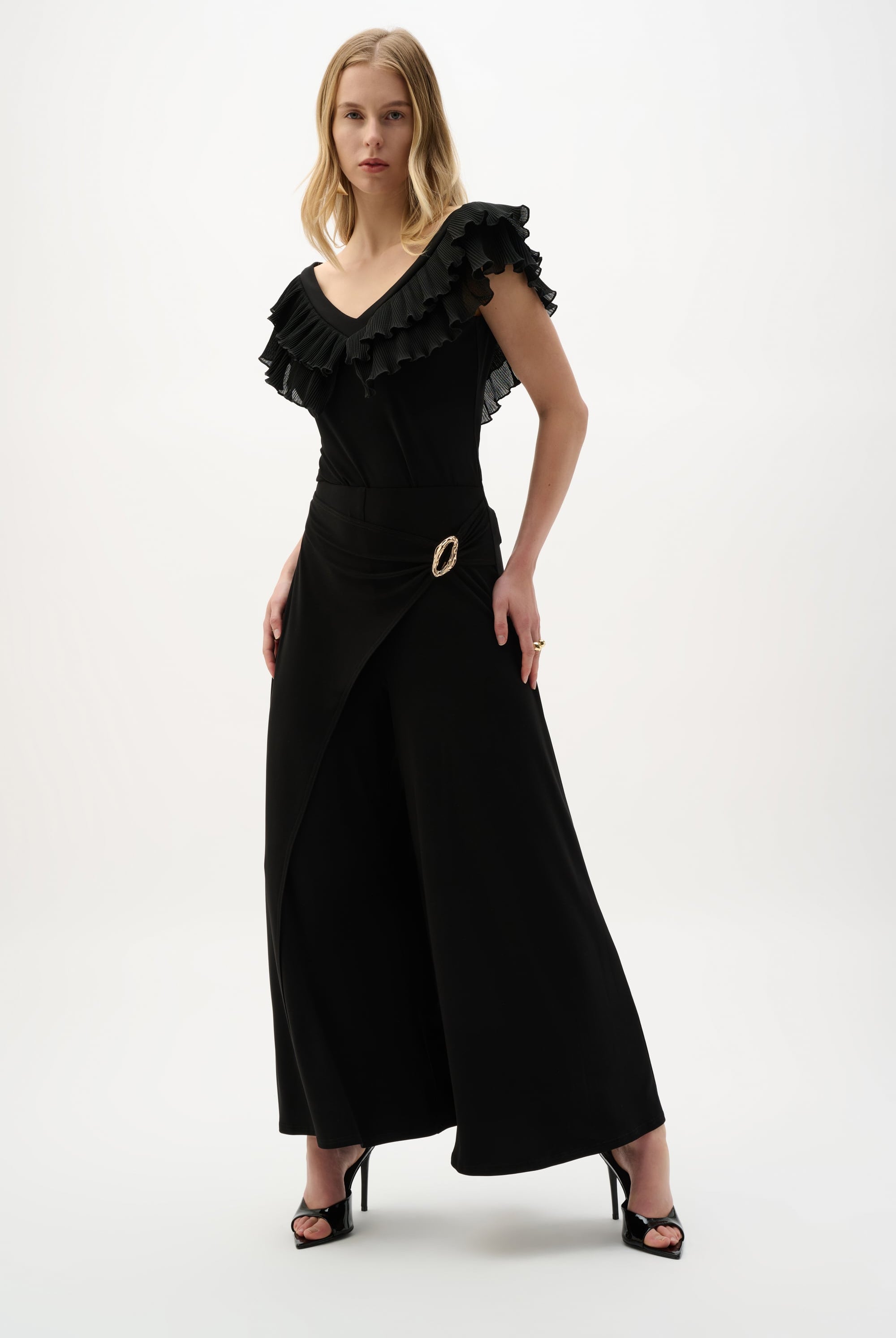 Silky Knit And Georgette Fitted Top With Pleats