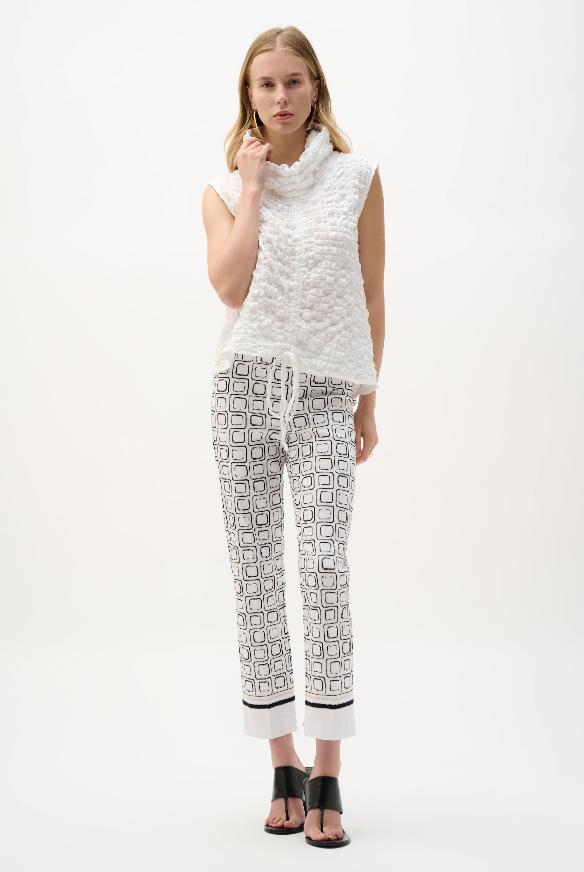 Bubble Jacquard Straight Top With Cowl Collar