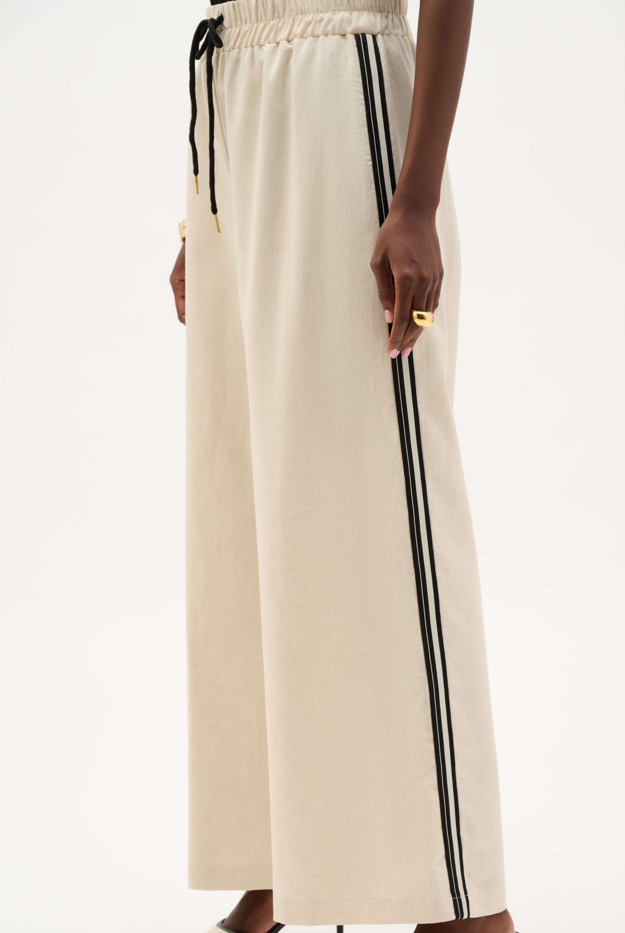 Woven Linen Wide Leg Pull-On Pants With Side Stripe