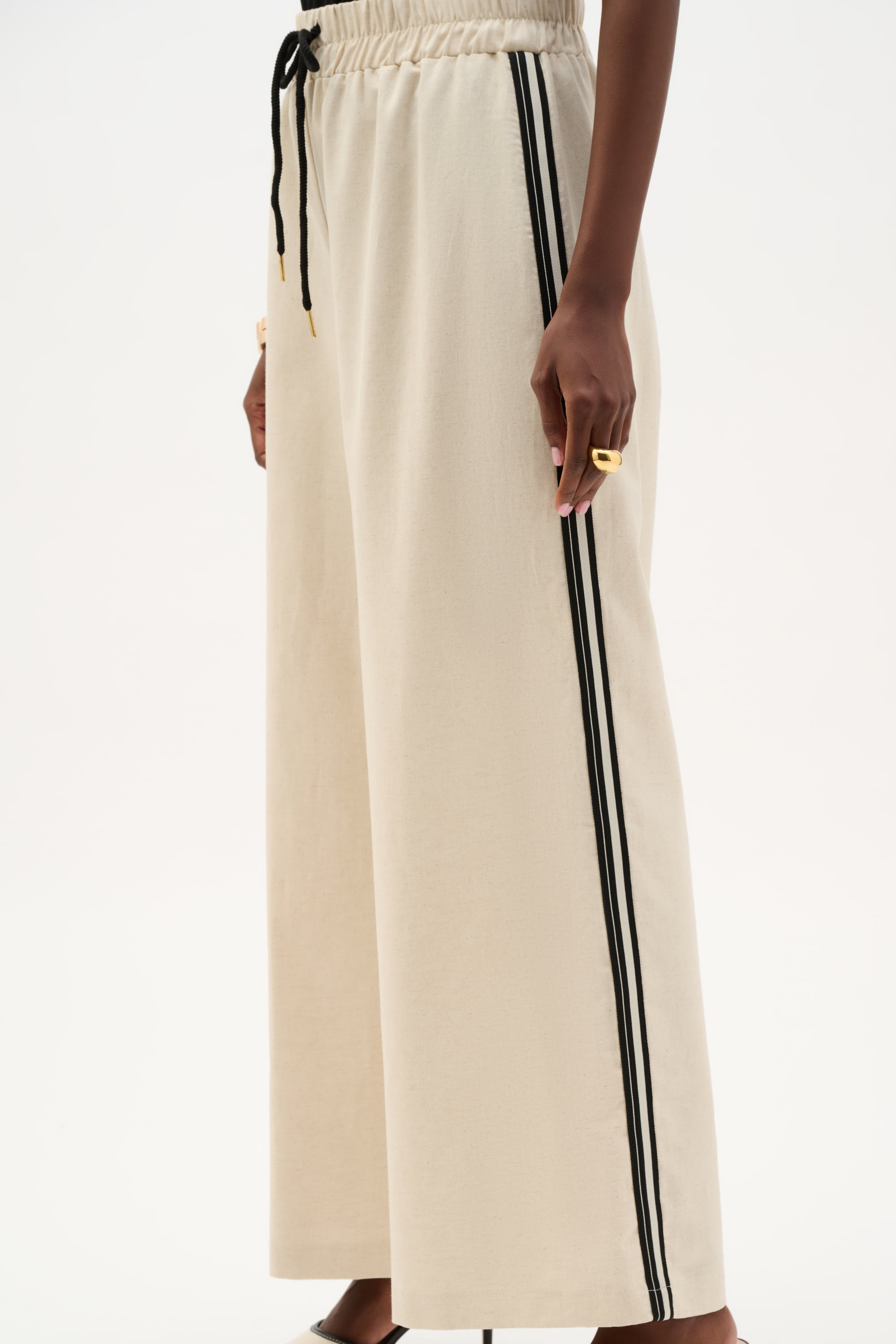Woven Linen Wide Leg Pull-On Pants With Side Stripe
