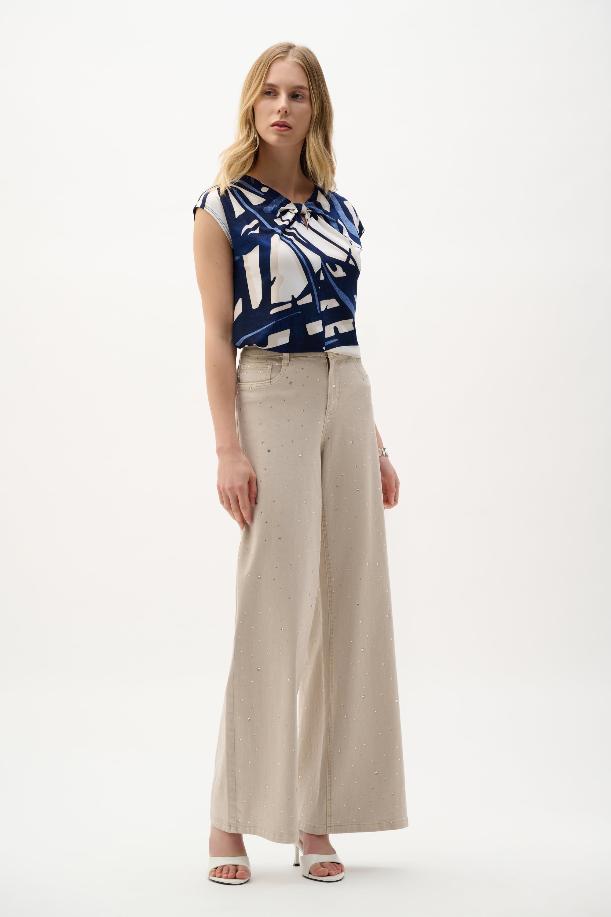 Silky Knit Abstract Print Fitted Top