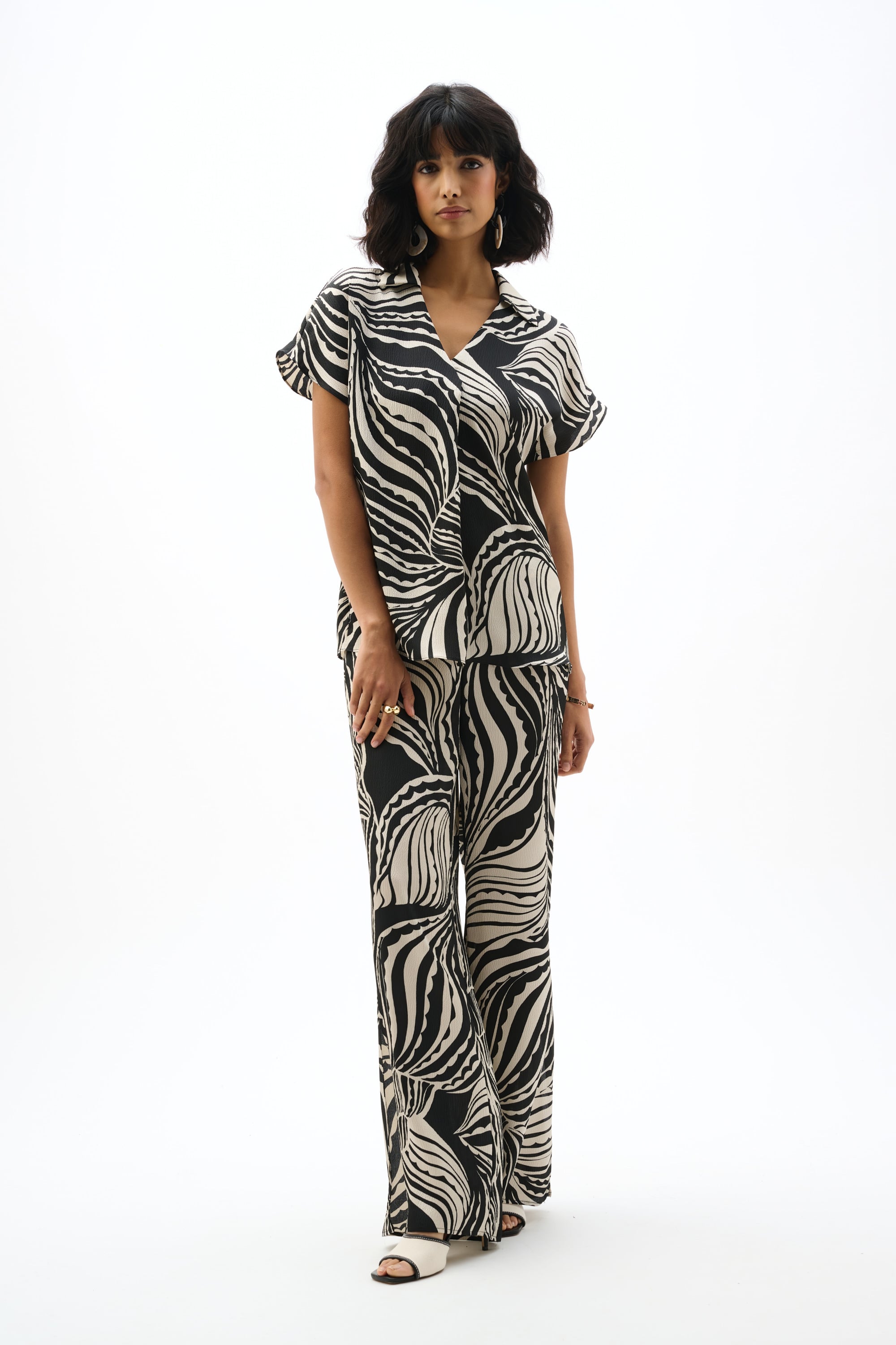 Bubble Satin Abstract Print Boxy Top