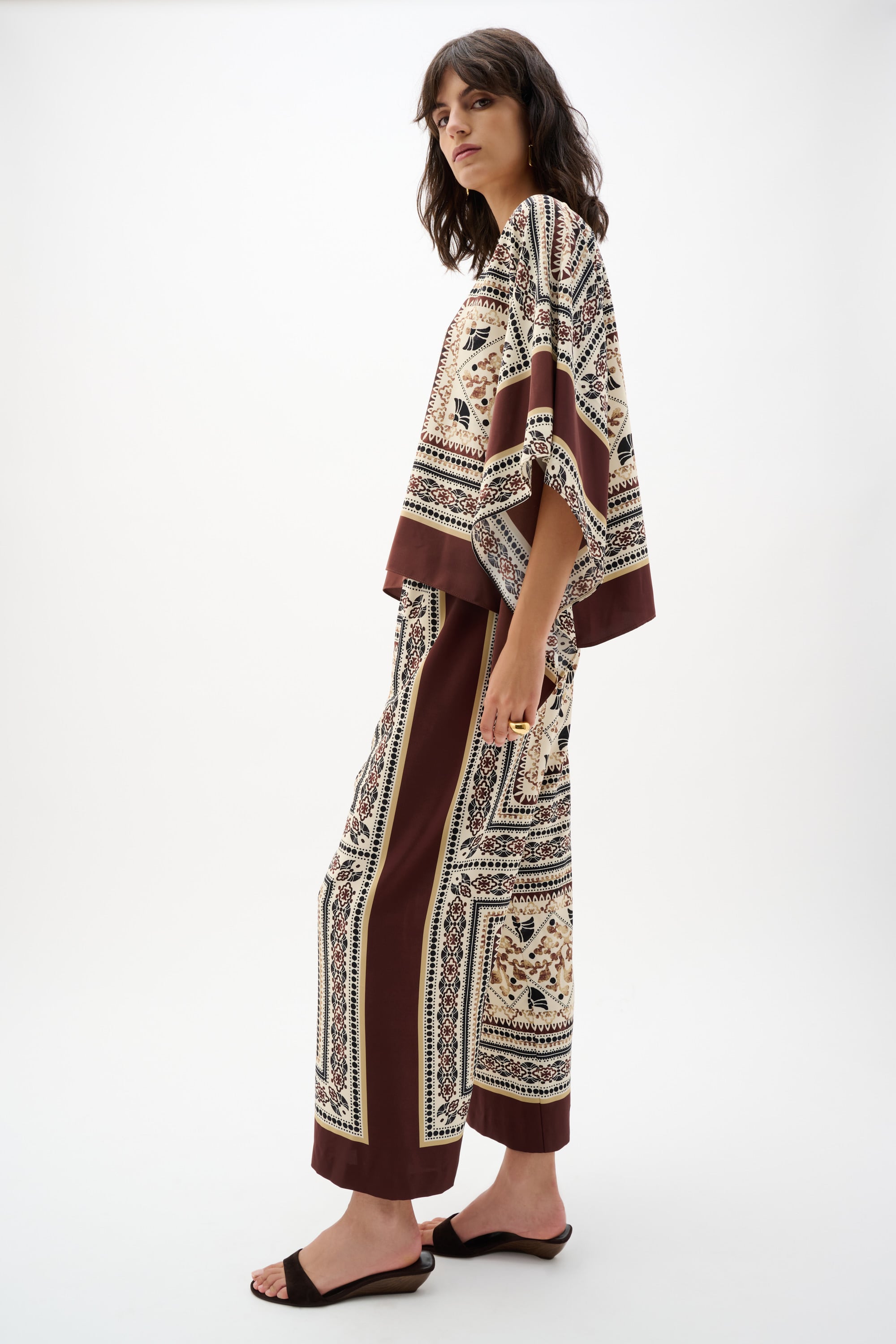 Scarf Print Wide-Leg Pull-On Pants