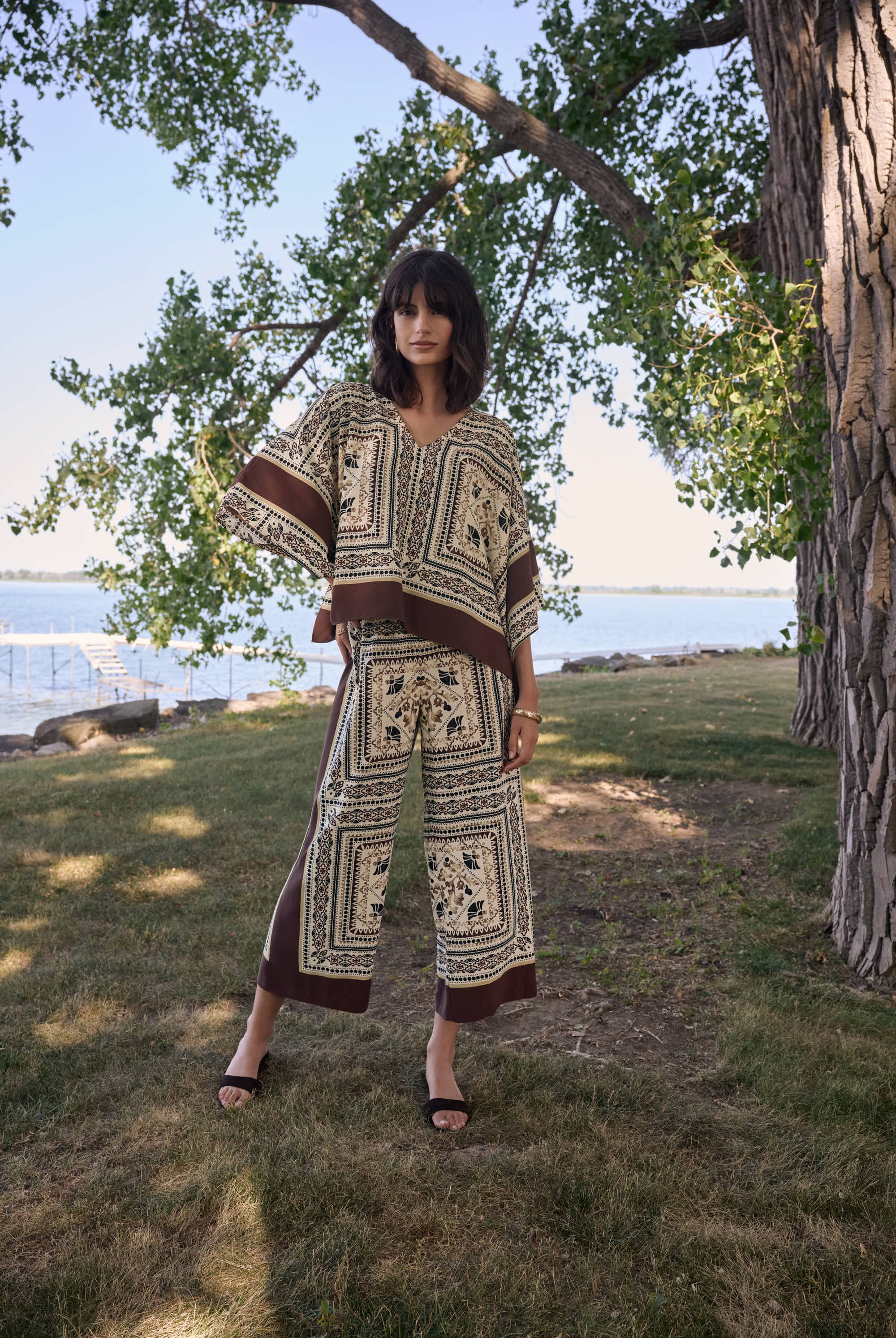Scarf Print Wide-Leg Pull-On Pants