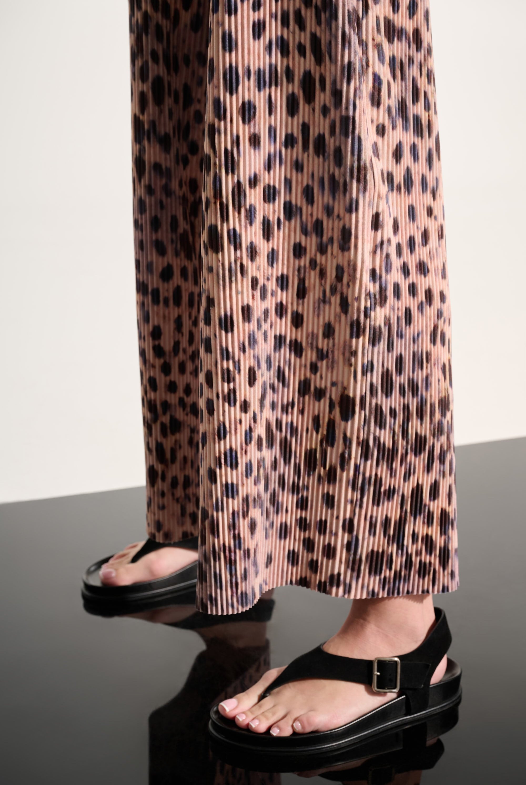 Pleated Scuba Crepe Animal Print Pull-On Wide Leg Pants