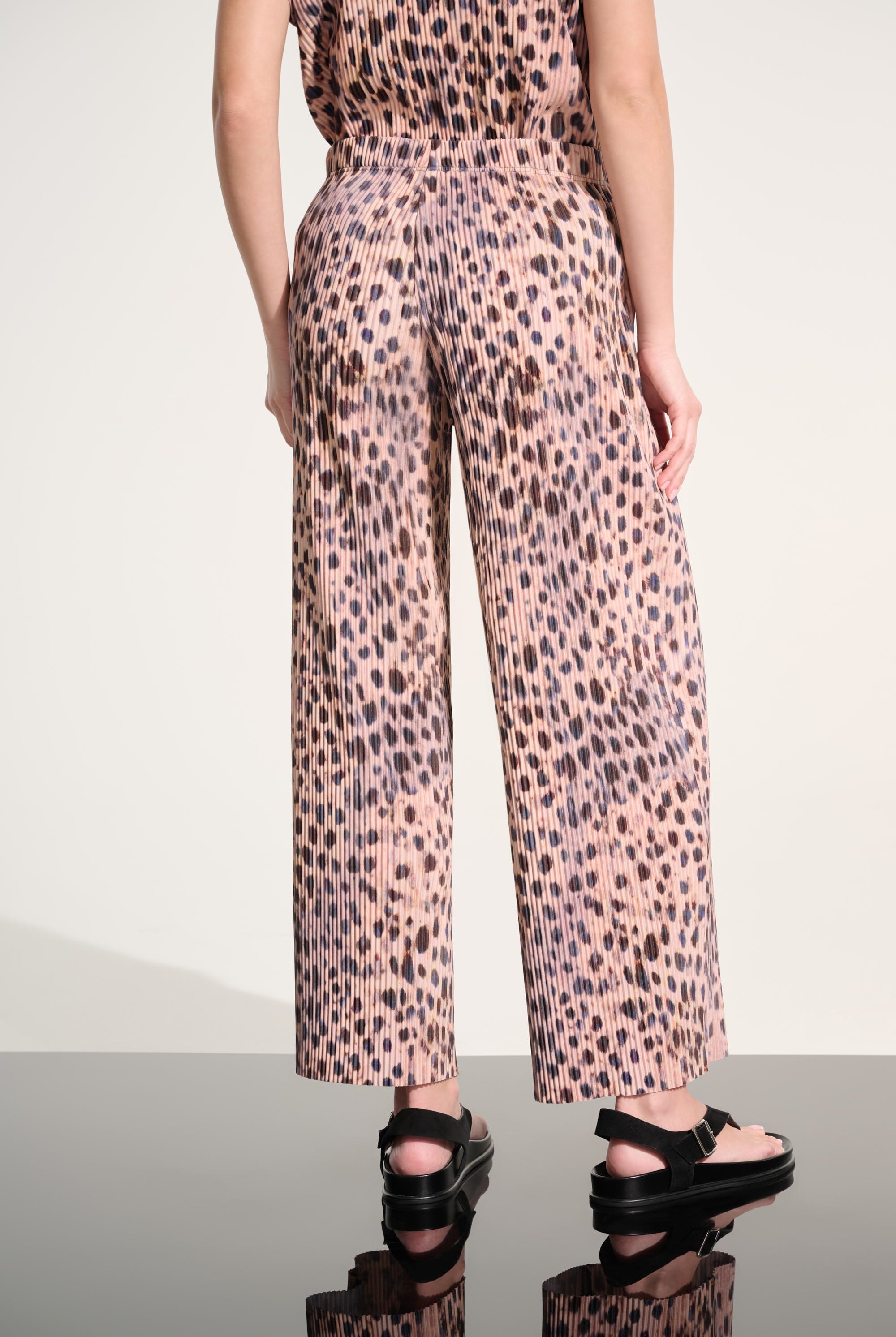 Pleated Scuba Crepe Animal Print Pull-On Wide Leg Pants