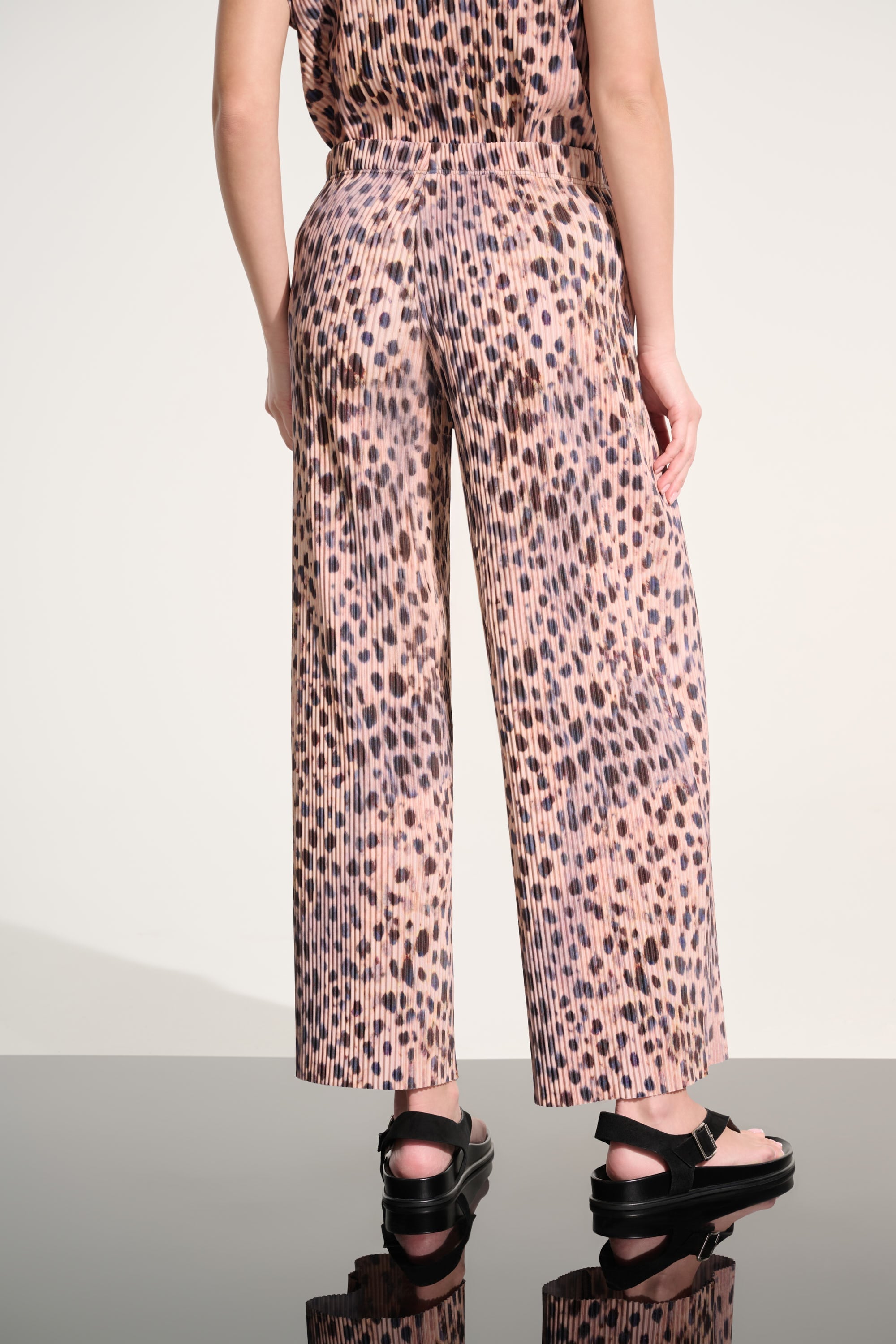 Pleated Scuba Crepe Animal Print Pull-On Wide Leg Pants