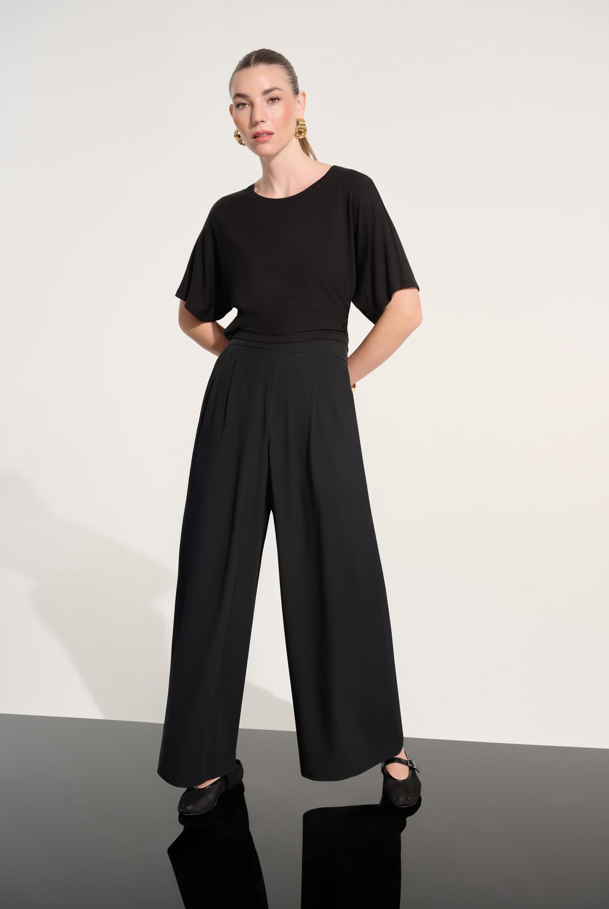 Stretch Woven Pull-On Wide Leg Pants