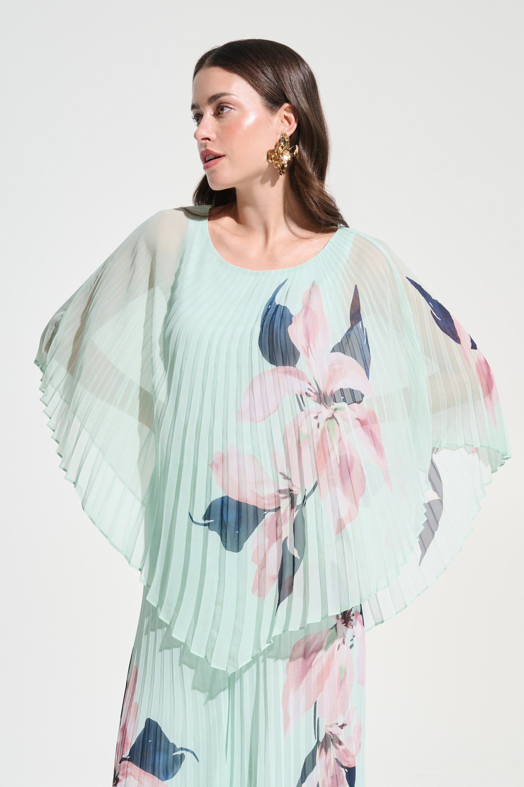 Signature | Chiffon Floral Print Pleated Poncho Top