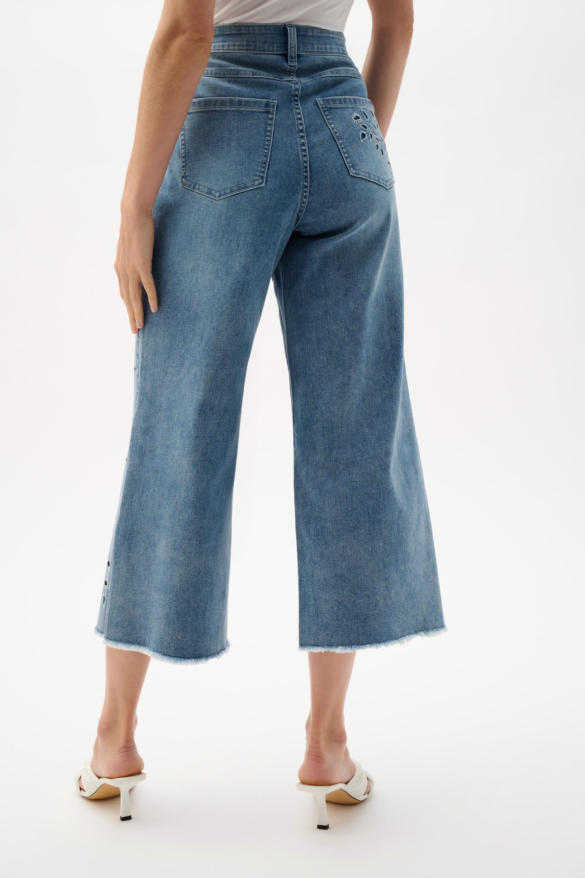 Joseph Ribkoff Repreve® Denim Wide Leg Crop Jeans With Embroidery-262915