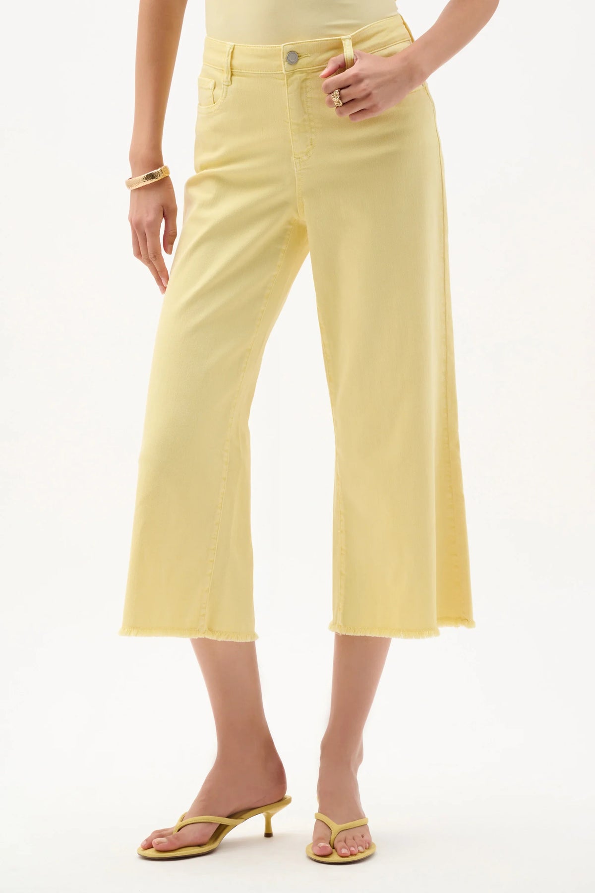 Joseph Ribkoff Goldie | Featherweave Denim Wide Leg Cropped Jeans- 262918B, colour 4522