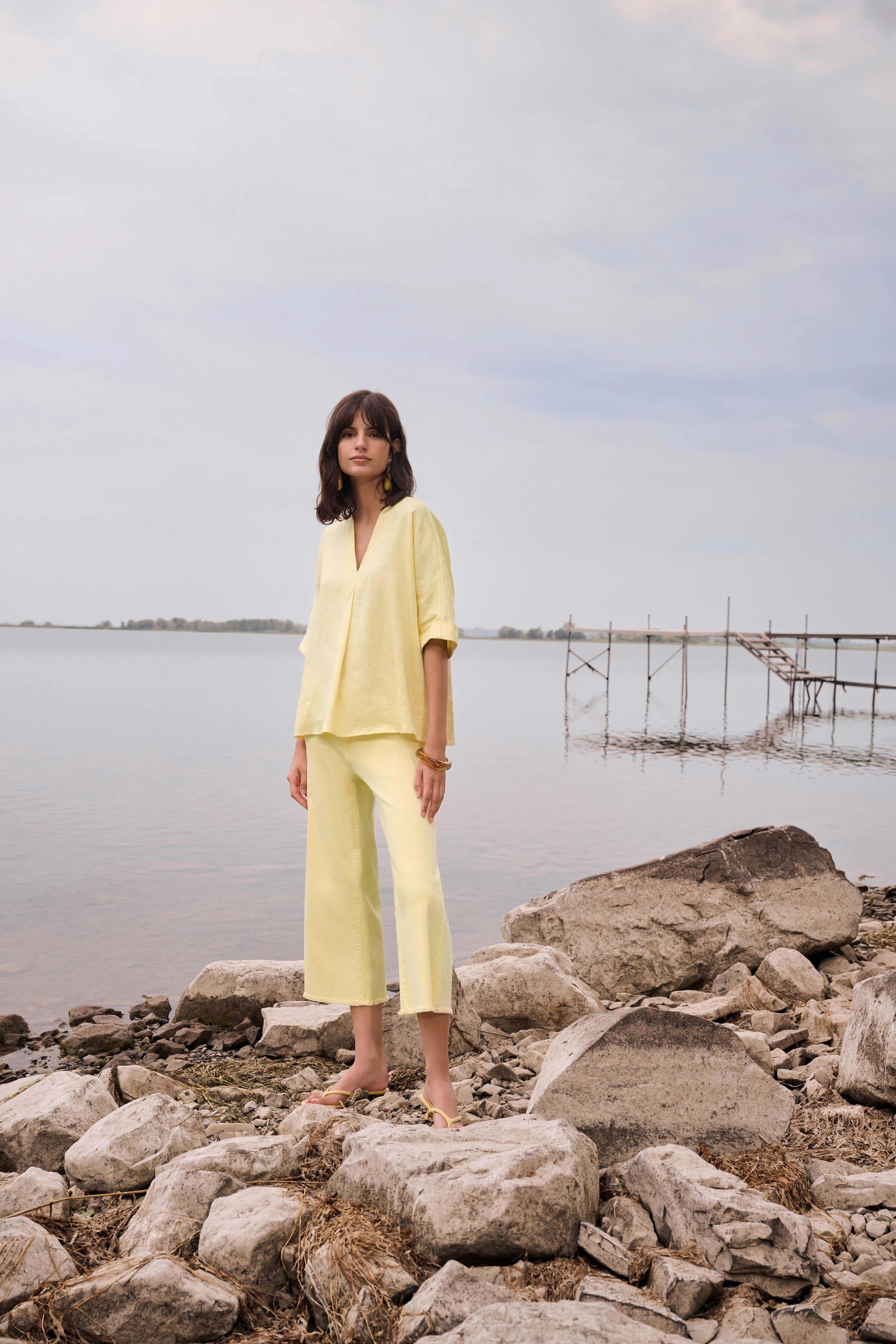 Joseph Ribkoff Goldie | Featherweave Denim Wide Leg Cropped Jeans- 262918