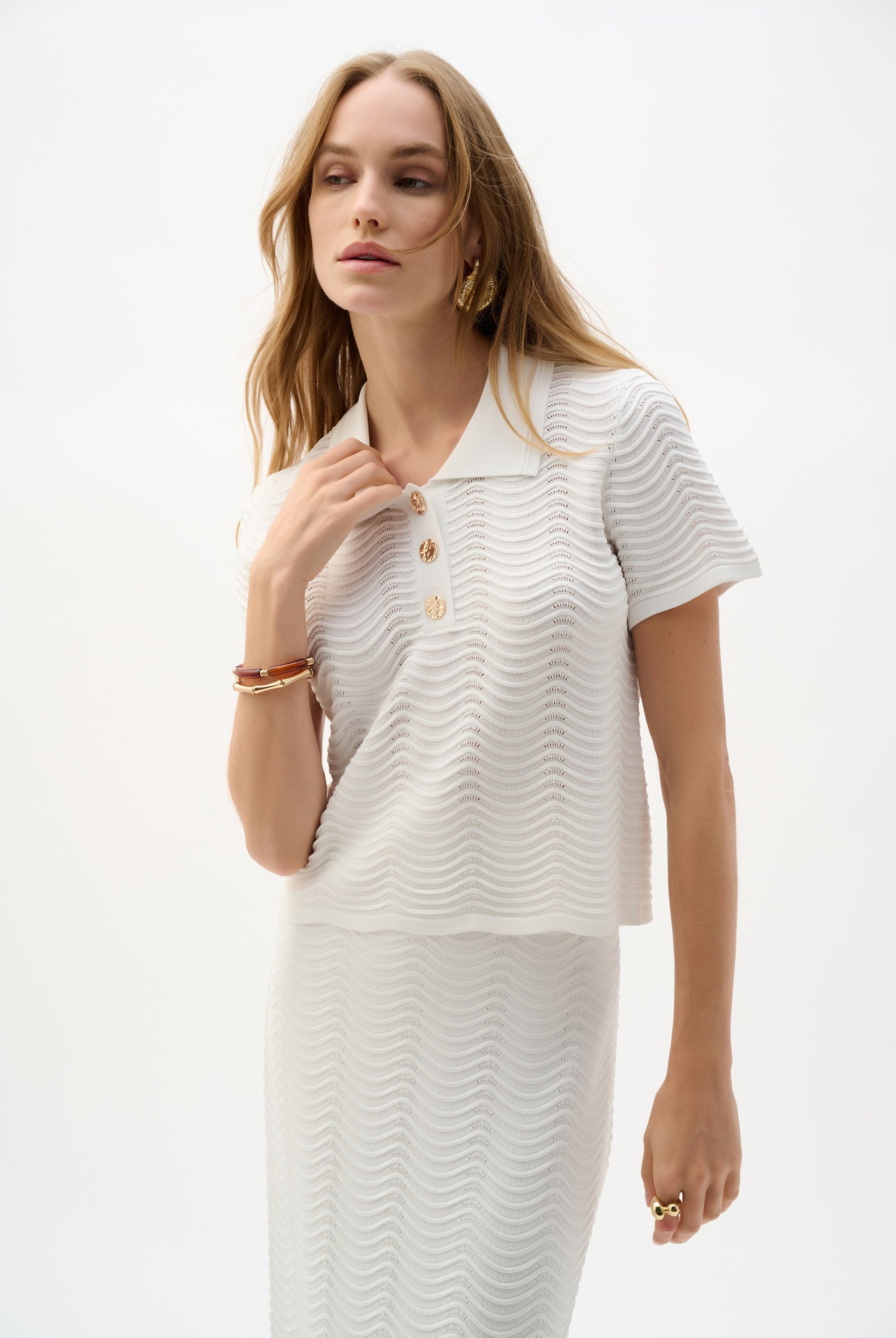 Textured Viscose Sweater Knit Short Sleeve Shirt