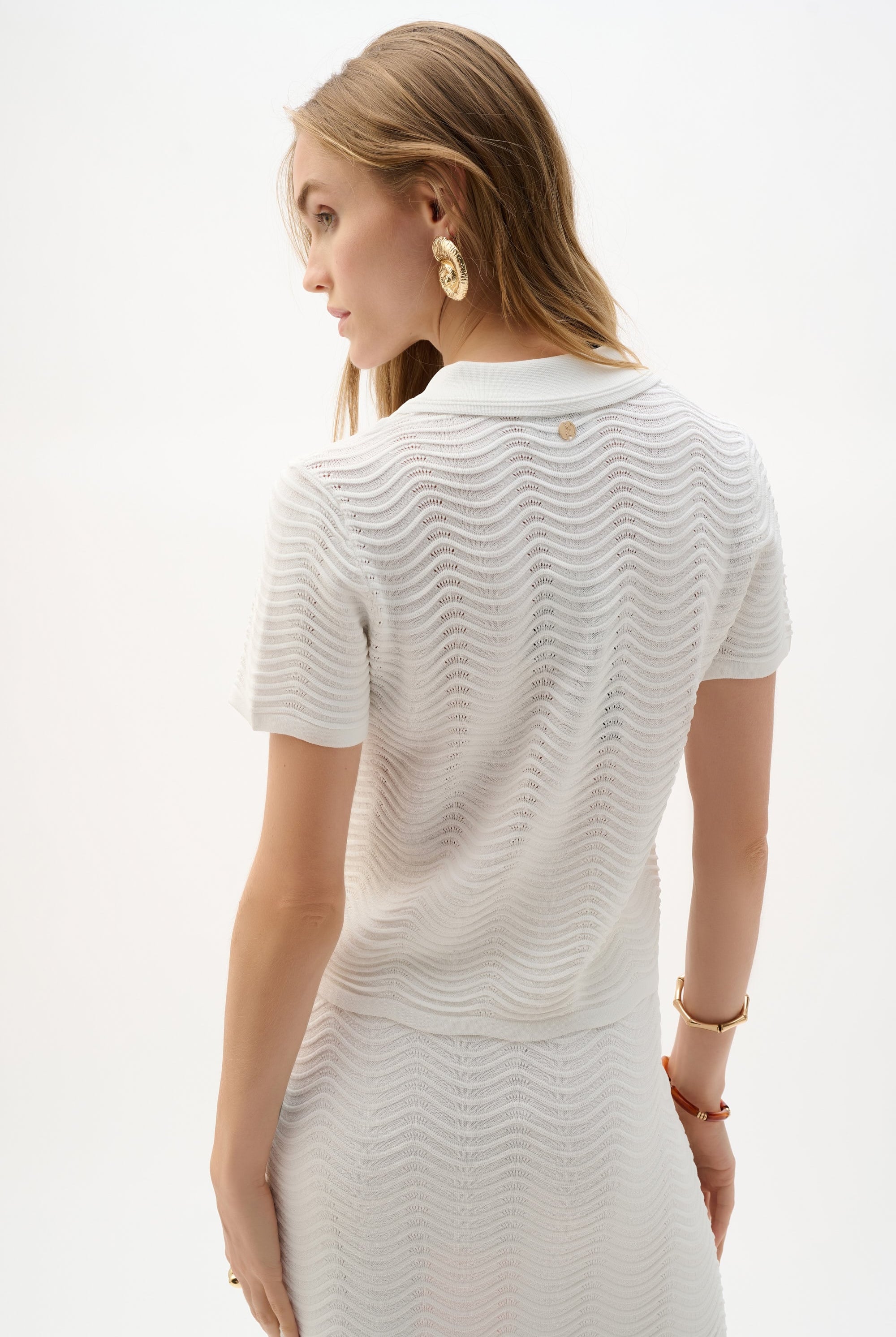 Textured Viscose Sweater Knit Short Sleeve Shirt