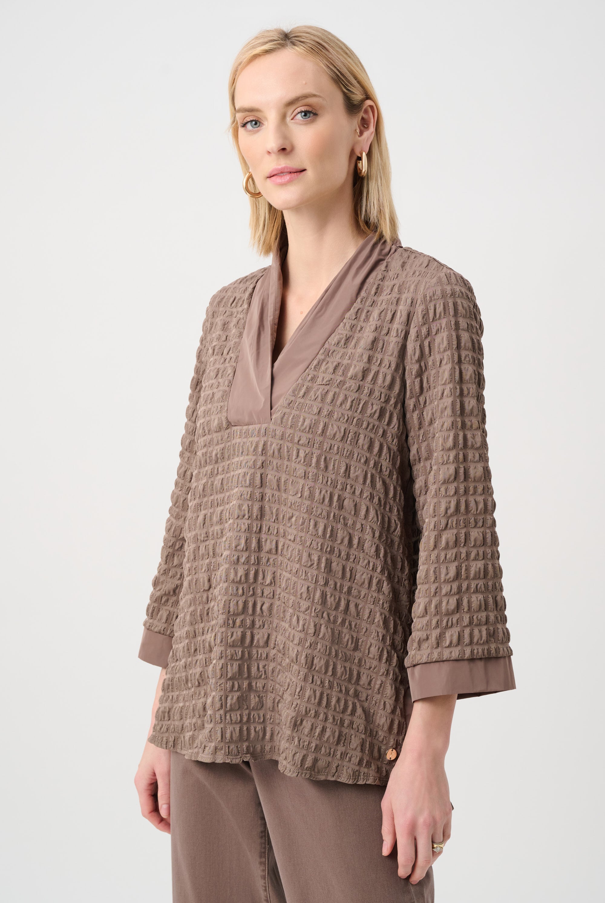 Bubble Jacquard & Memory Straight Top