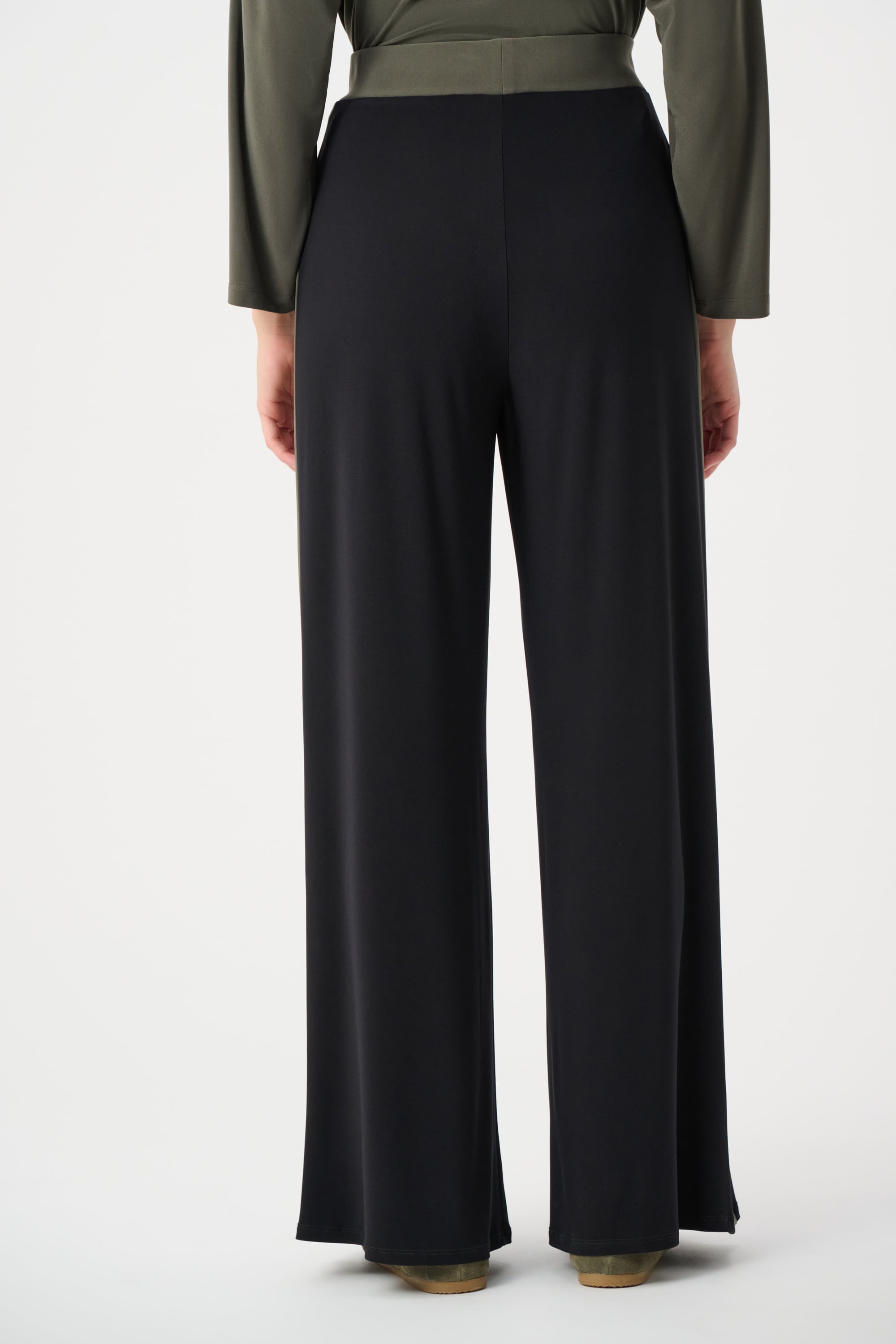 Silky Knit Color Block Wide Leg Pull-On Pants