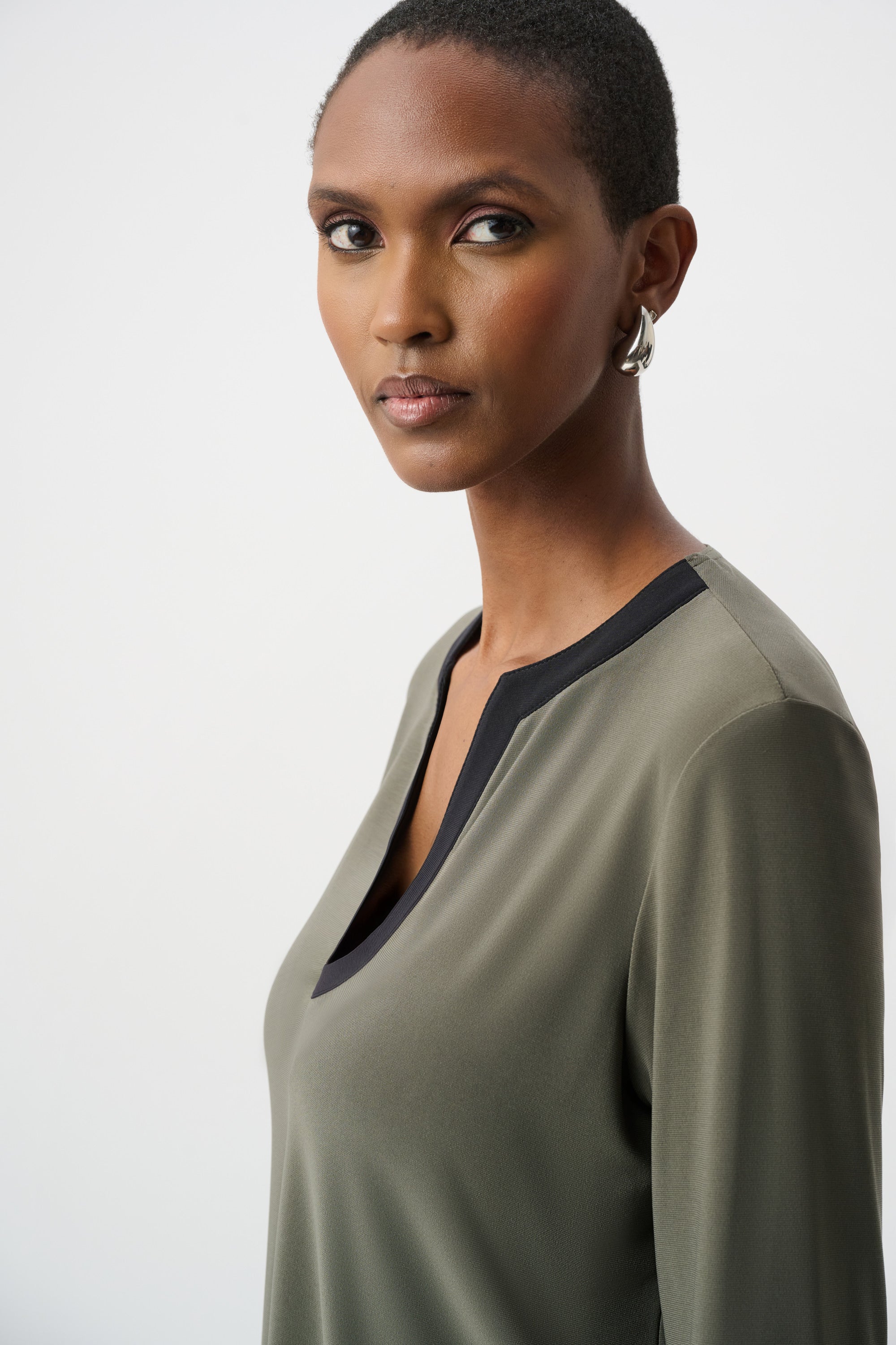 Silky Knit Color Block Straight Top
