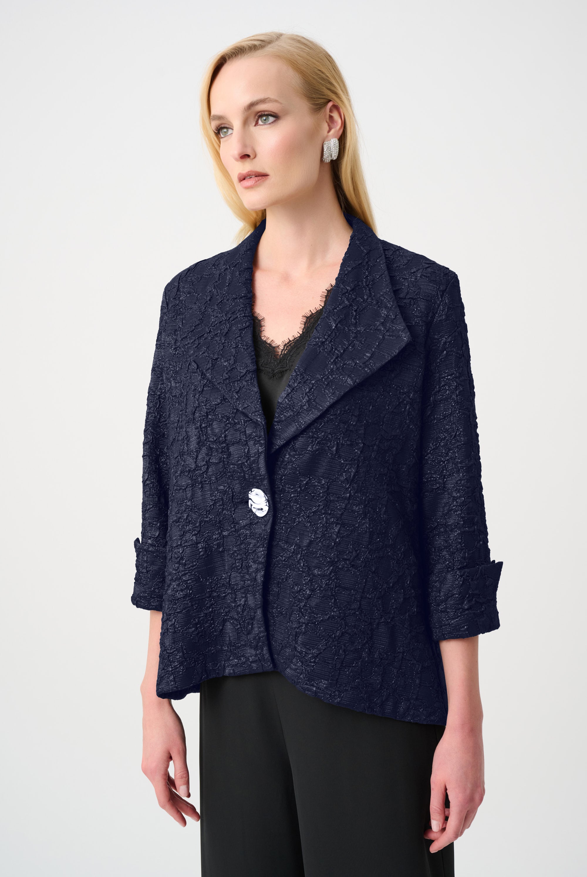 Signature | Lurex Textured Jacquard Lapel-Collar Trapeze Jacket