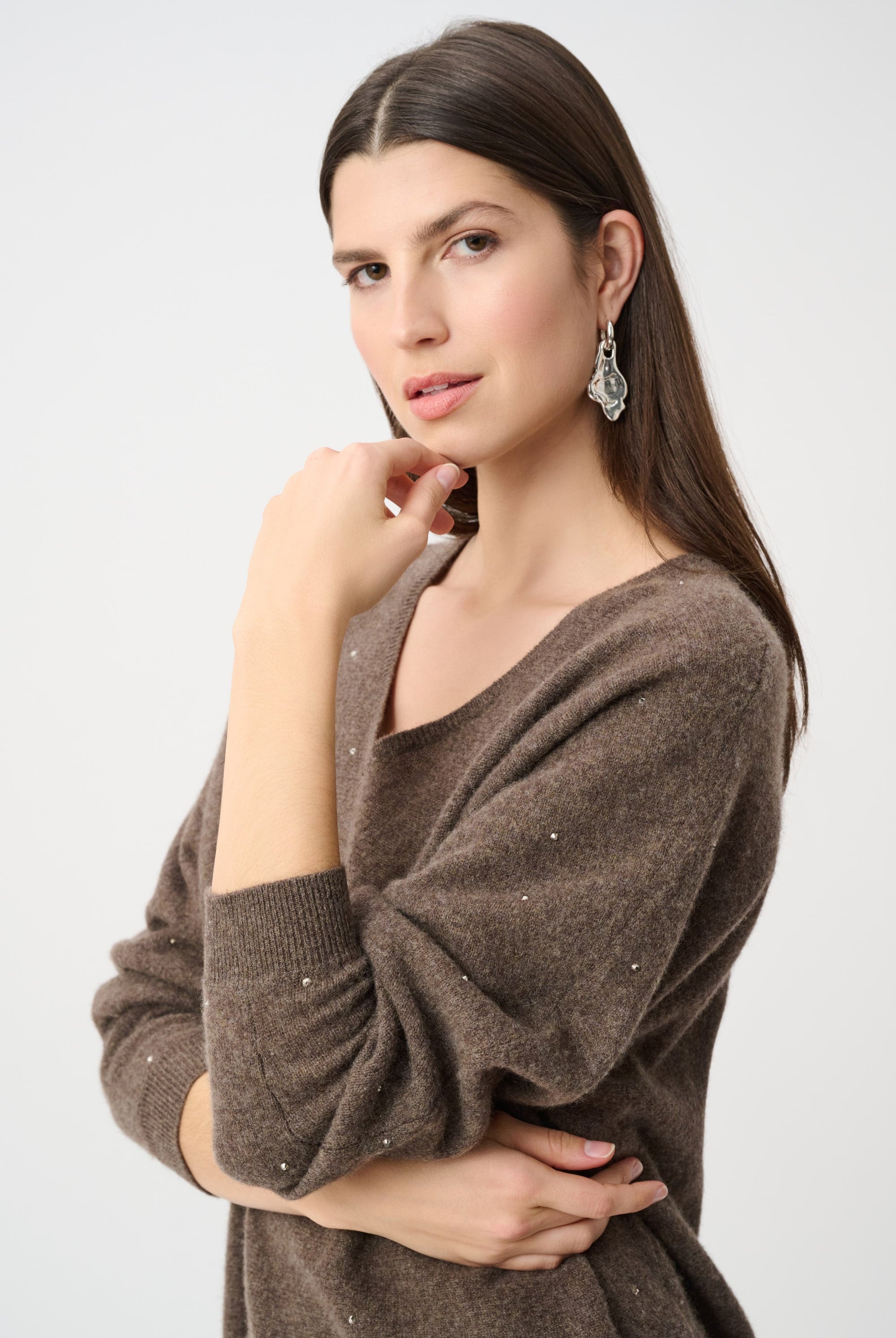 Cashmere Boxy Sweater With Rhinestone Detail