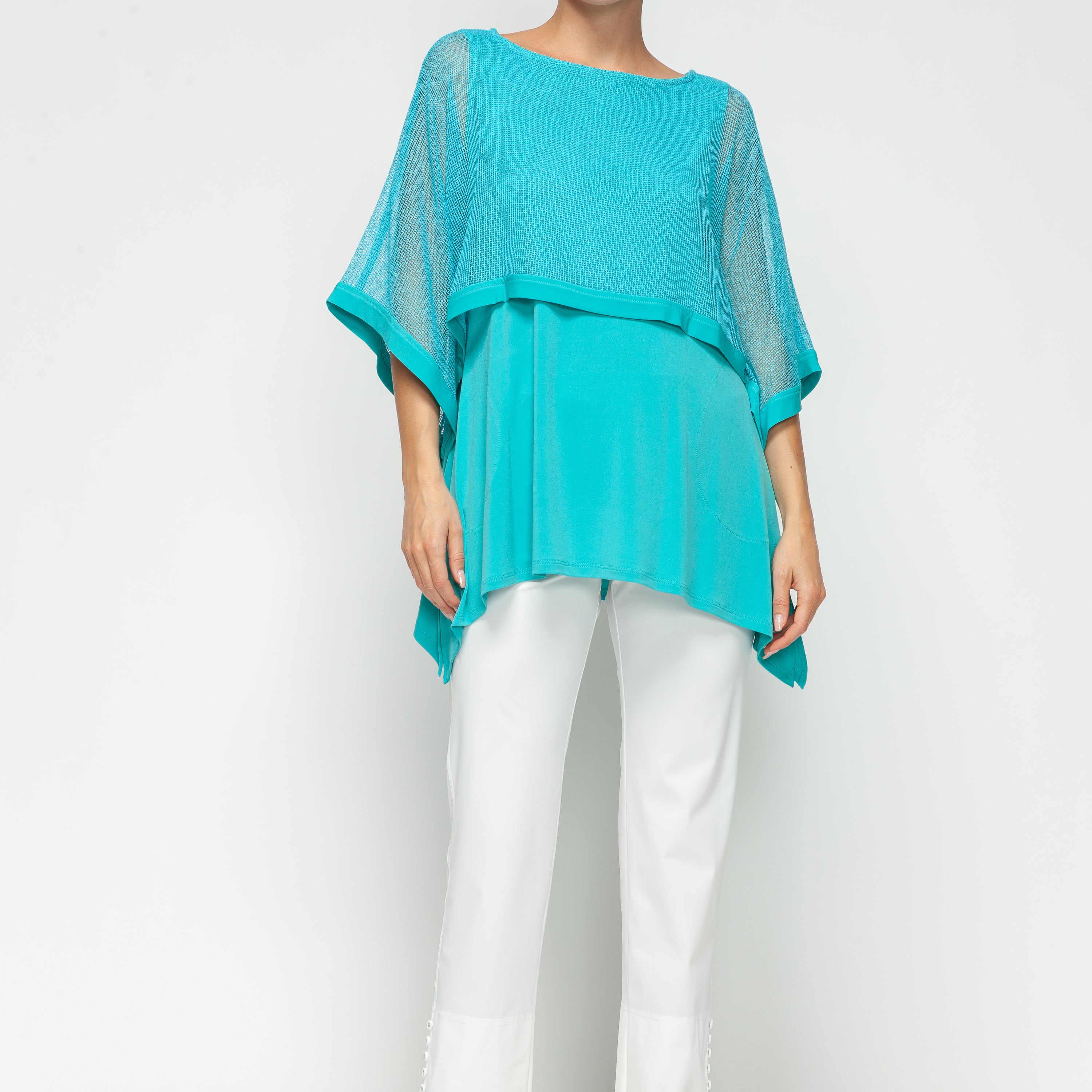Poncho Layer Top 6879T