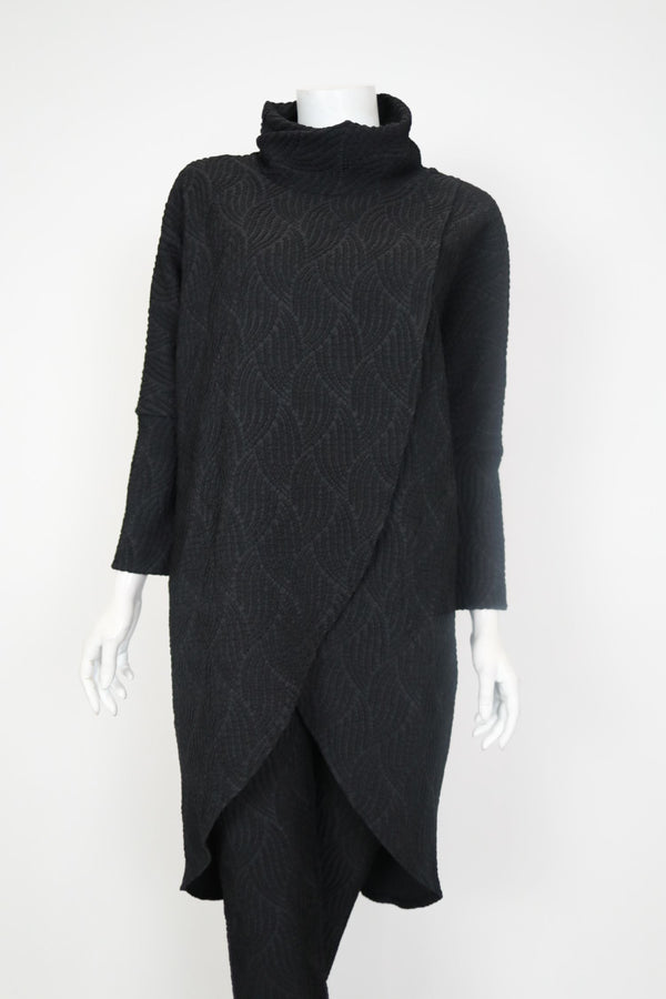 IC Collection Twisted Collar Crossover Top-7133T
