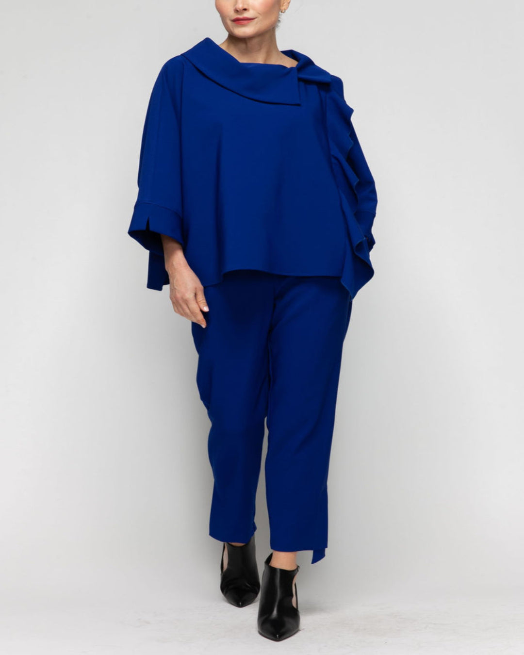 IC Collection Ruffle Trim Top-7417T