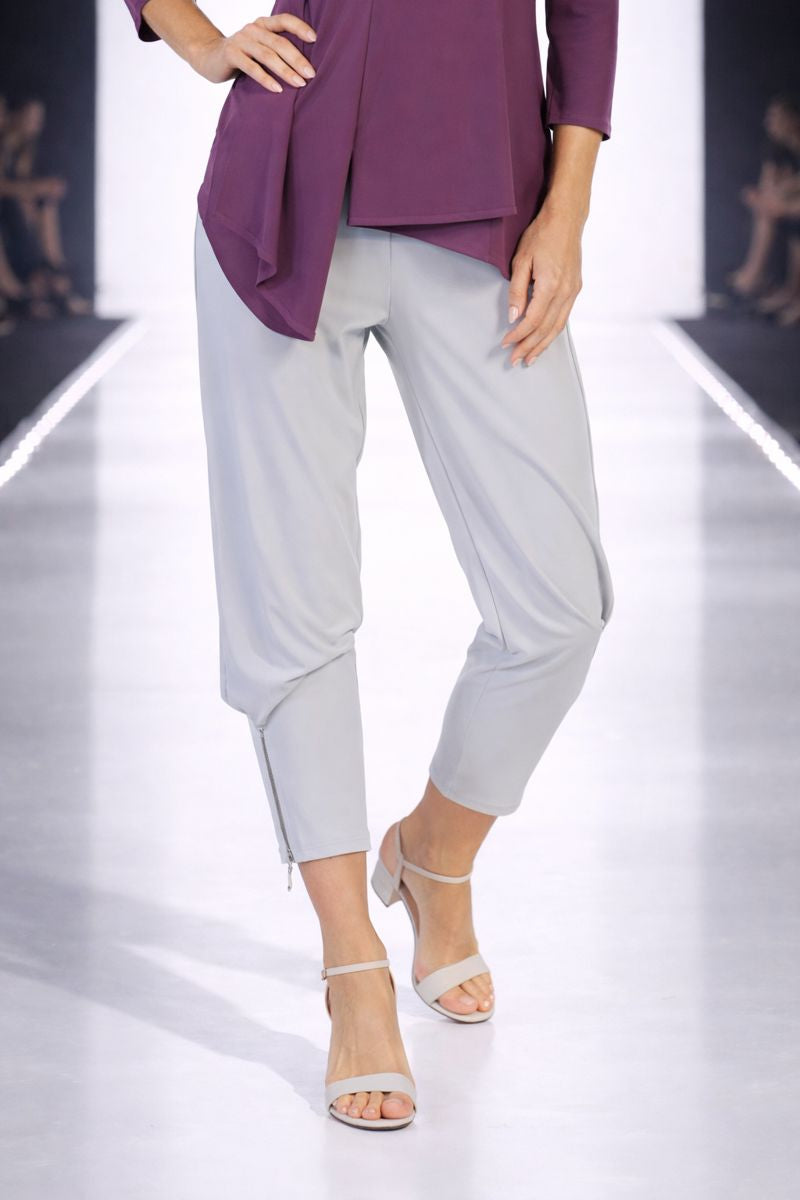 BY JJ Zipper Detail Slim Crop Pant- IT-116