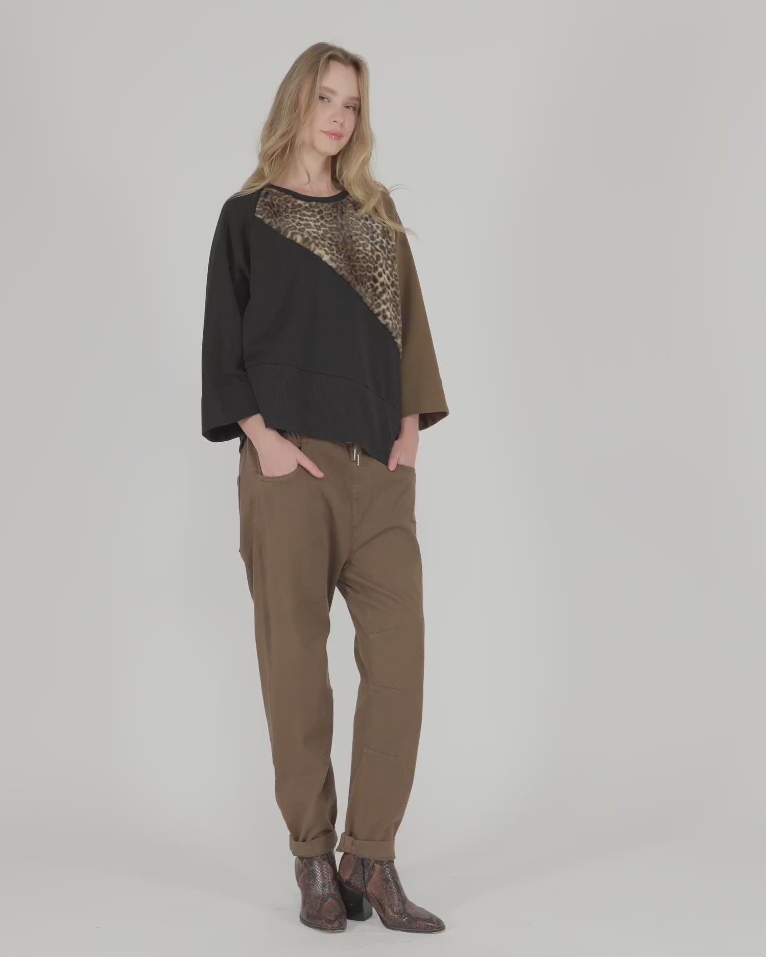 Alembika Urban Wildling Crewneck Top- UT626M