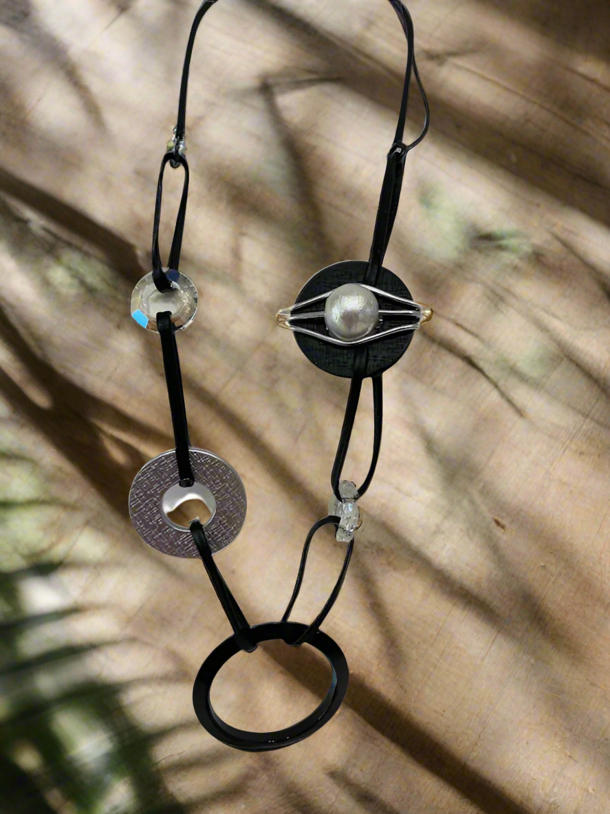 OC Geometric Circle Necklace-NKL309-W