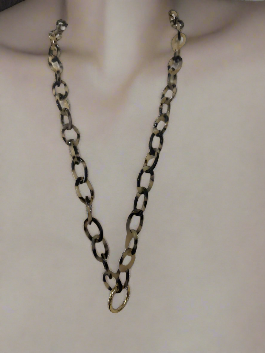 Tortoiseshell Link Chain Necklace-m=M4976