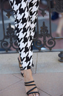 Frank Lyman Hounds Tooth Knit Pant-236396