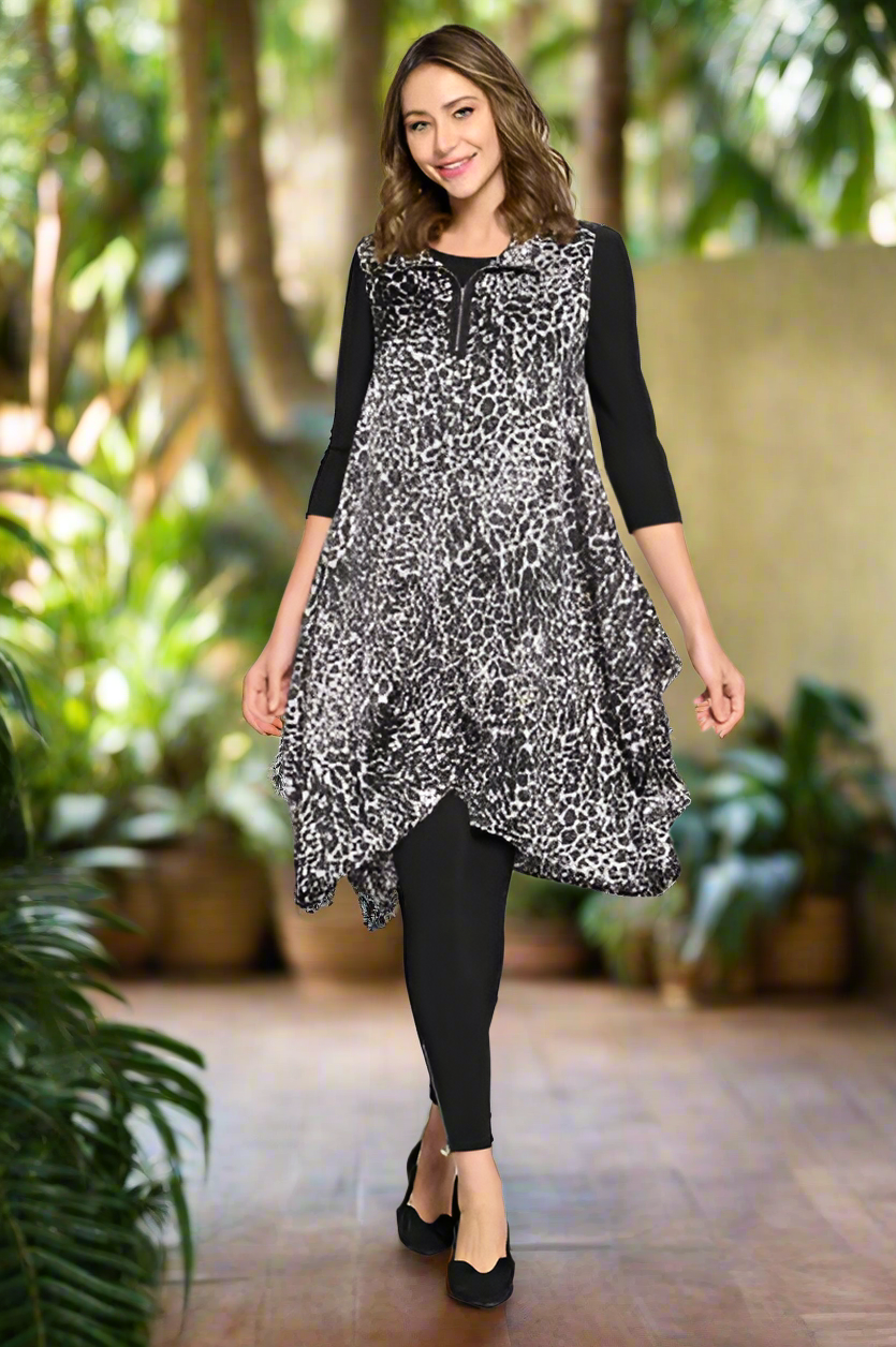 By JJ Leopard Print Crinkle Tunic-IP-111