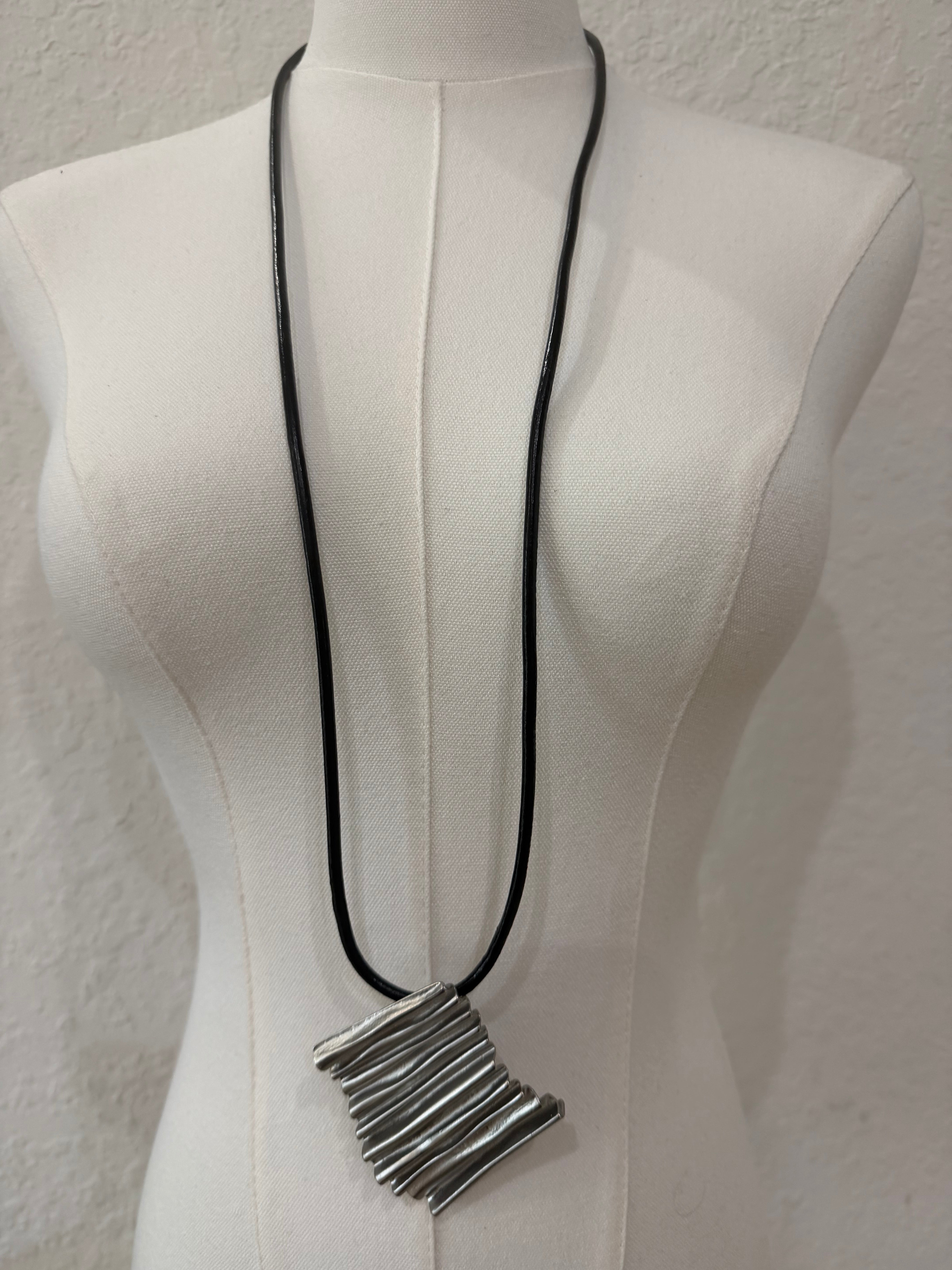 Silver Plate Necklace-T524