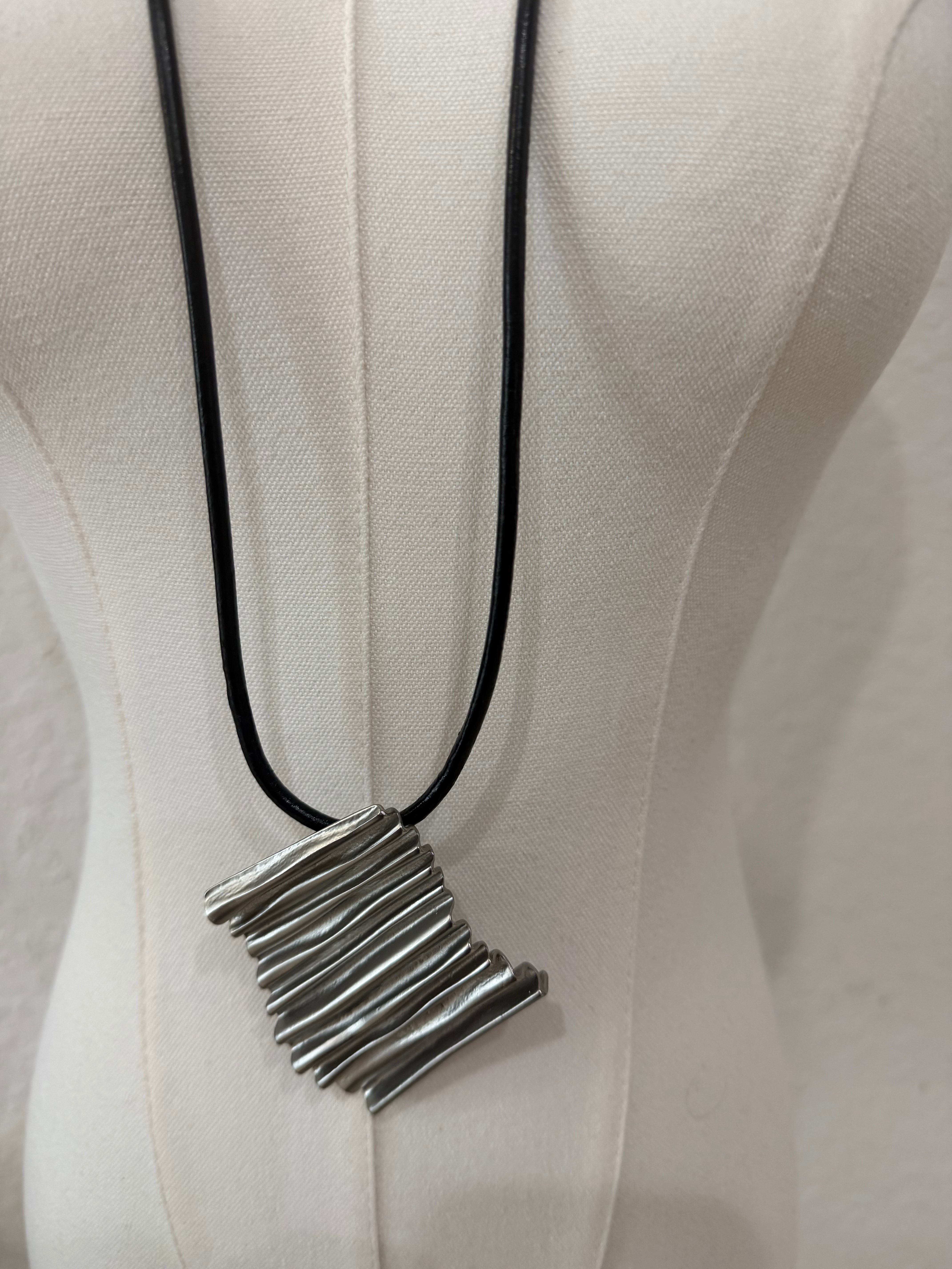 Silver Plate Necklace-T524