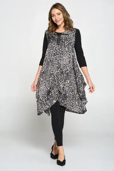 By JJ Leopard Print Crinkle Tunic-IP-111