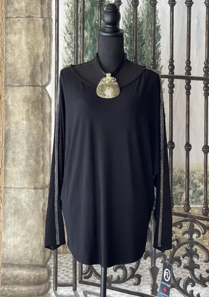 Frank Lyman Simplistic Top With Rhinestone Trim-174026