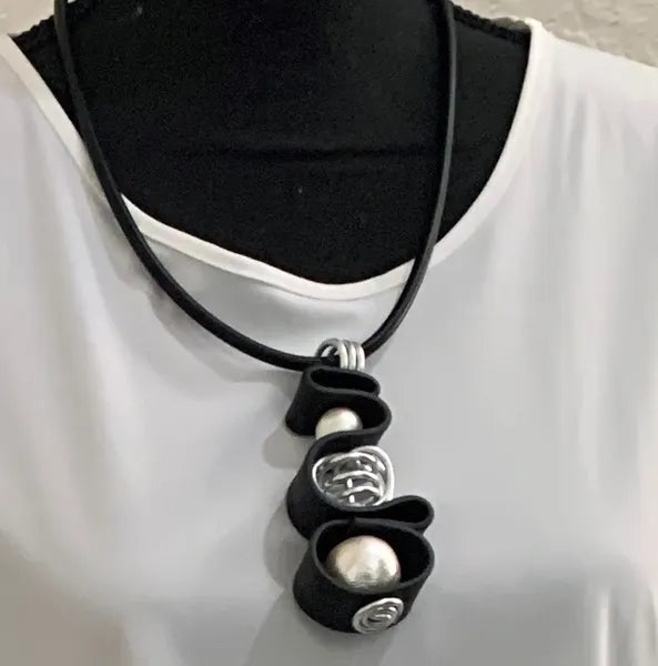 Artisan Frosty Convertible Necklace-NKL287